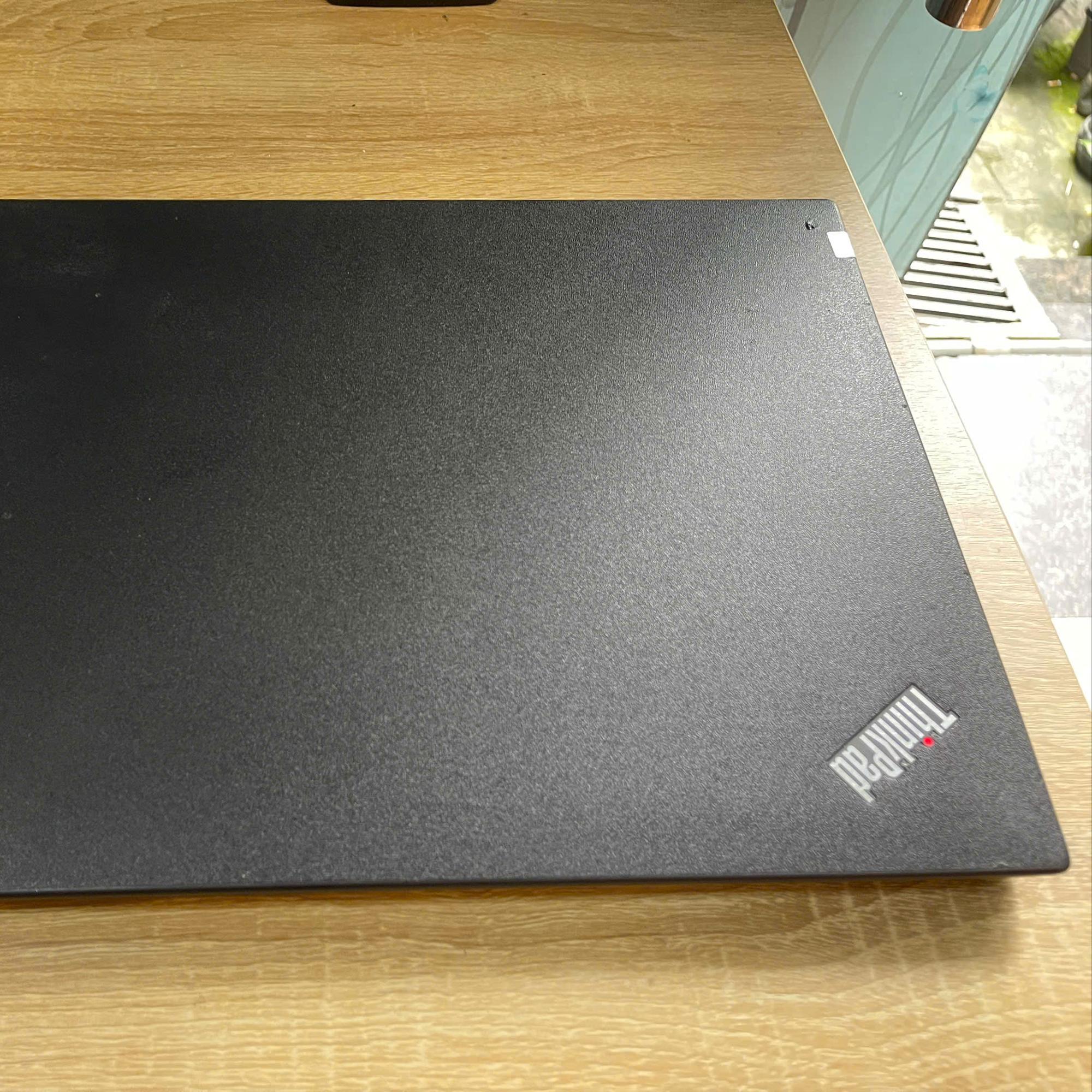 Lenovo ThinkPad Core i5 6th Ram 8GB 128GB SSD Màn hình 14inch-duoc-ban-tai-Vi Tính Kim Trân
