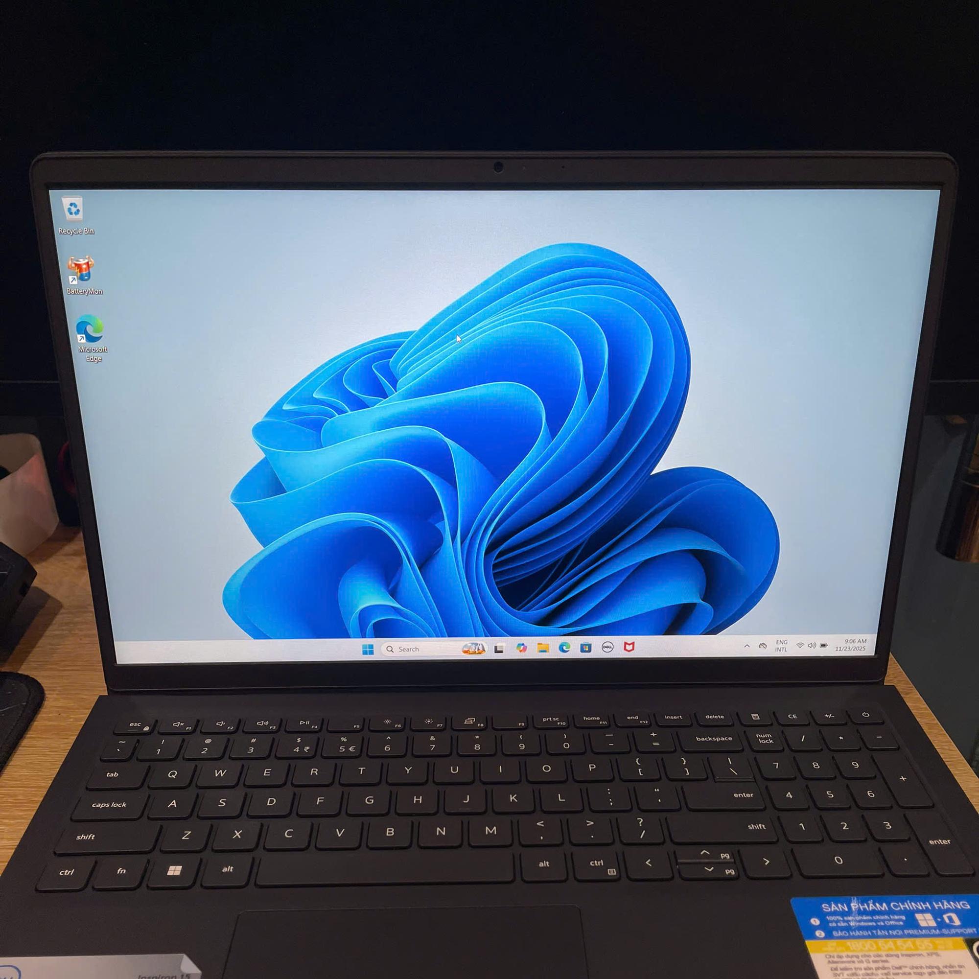 Dell i7 12th Ram 8GB 512GB SSD Màn hình 15.6inch FHD 144hz-duoc-ban-tai-Vi Tính Kim Trân