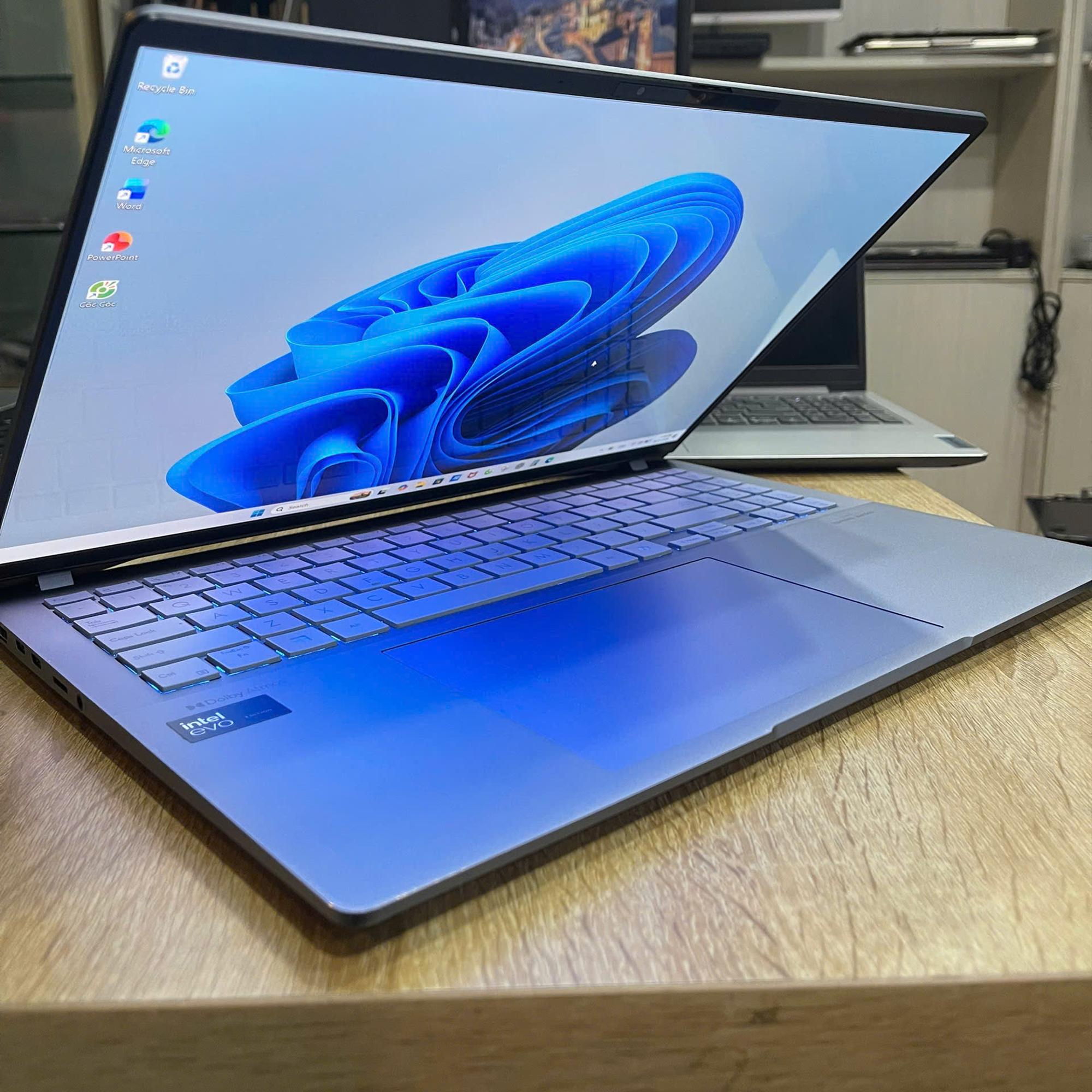 Asus ultra 5 125H 16GB/512GB Màn 16inch OLED 3k2 120Hz. BH TGDĐ 01/2027-duoc-ban-tai-Vi Tính Kim Trân