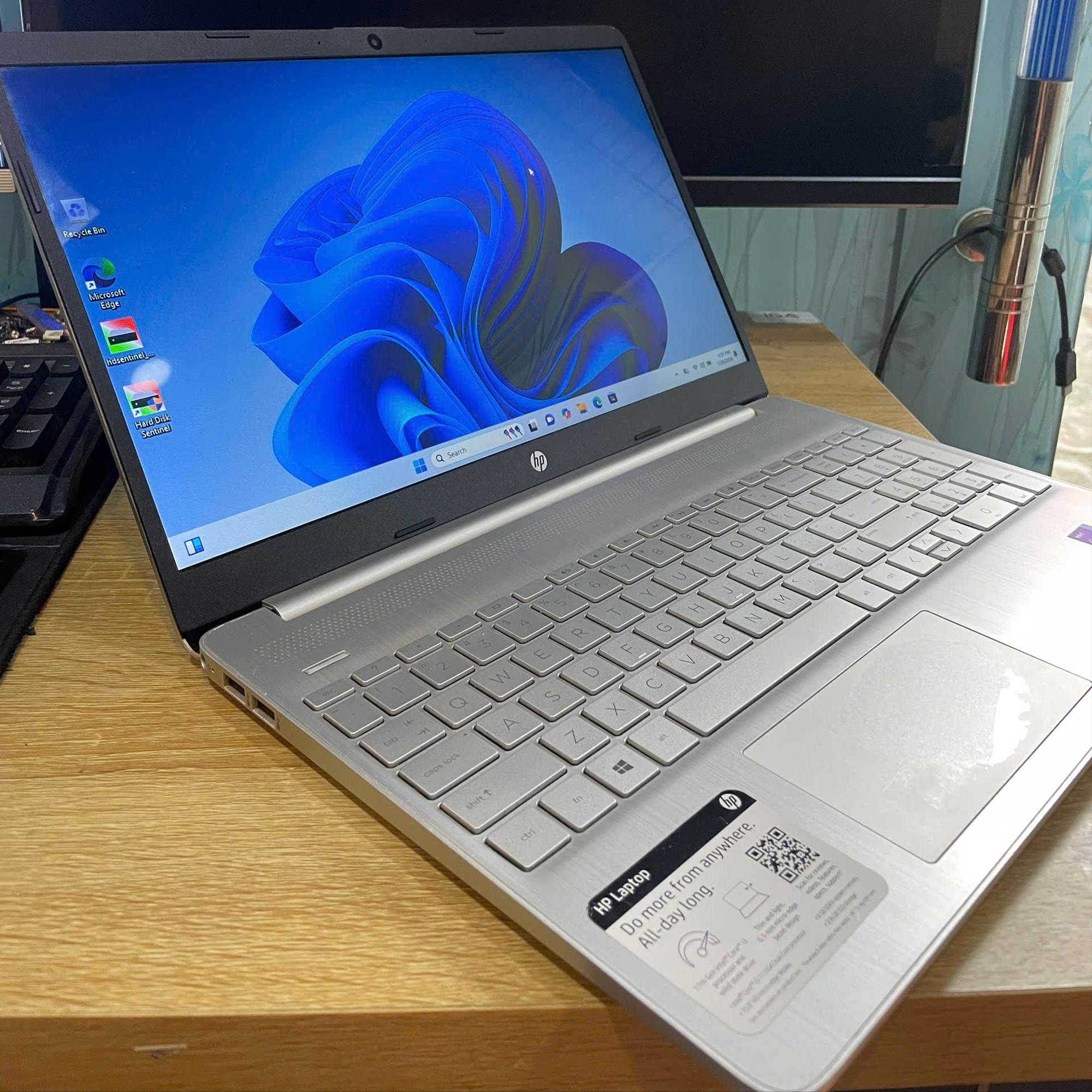 HP i3 11th Ram 8GB 256GB SSD Màn hình 15.6inch-duoc-ban-tai-Vi Tính Kim Trân