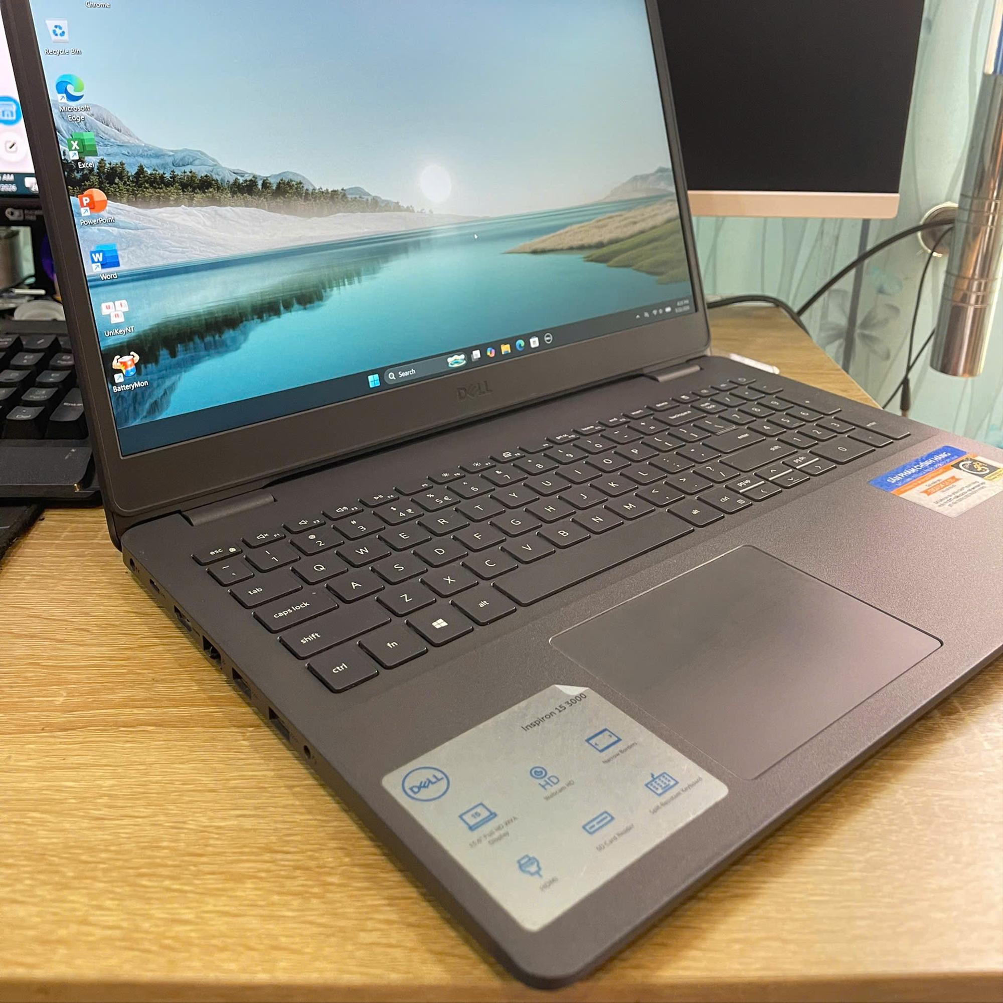 Dell i5 11th Ram 8GB 512GB SSD Card MX330 Màn 15.6inch FHD IPS.-duoc-ban-tai-Vi Tính Kim Trân