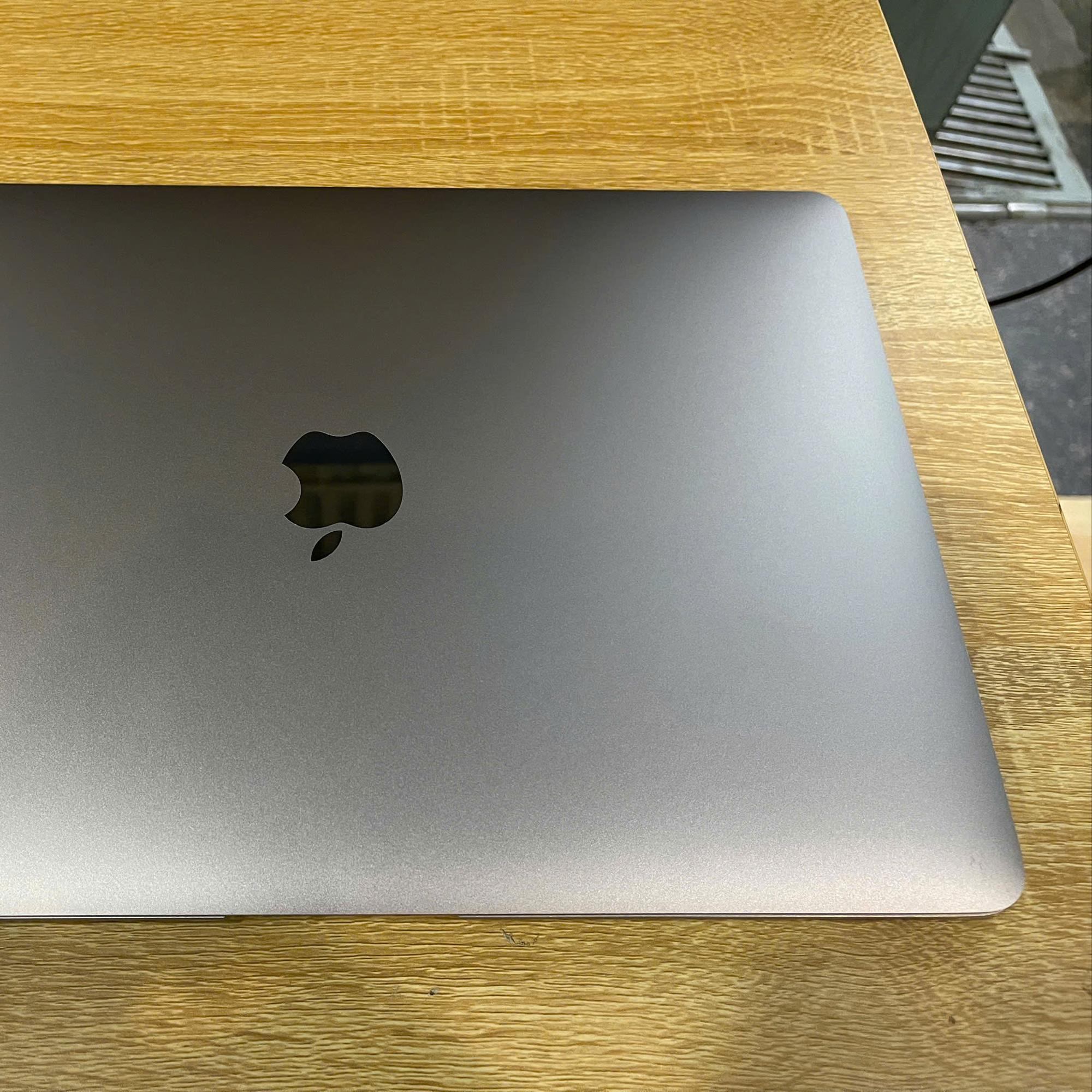 MacBook Air M1 2020 Ram 8GB 256GB SSD Màn 13.3inch Retina 2.5k Pin 87%-duoc-ban-tai-Vi Tính Kim Trân