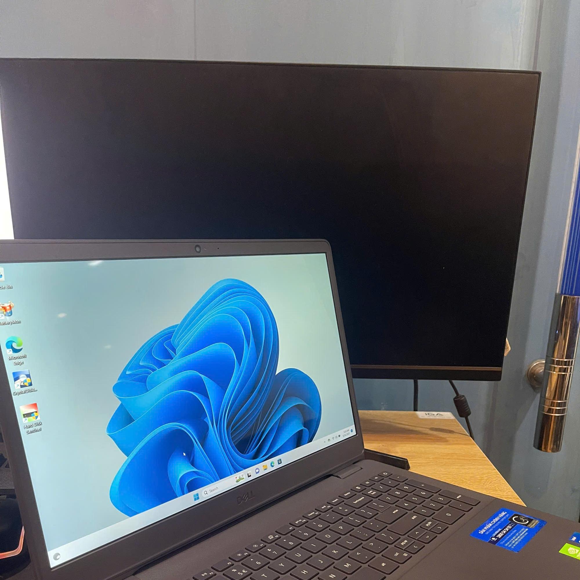 Dell i5 11th Ram 16GB Card MX330 Màn 15.6inch FHD -duoc-ban-tai-Vi Tính Kim Trân