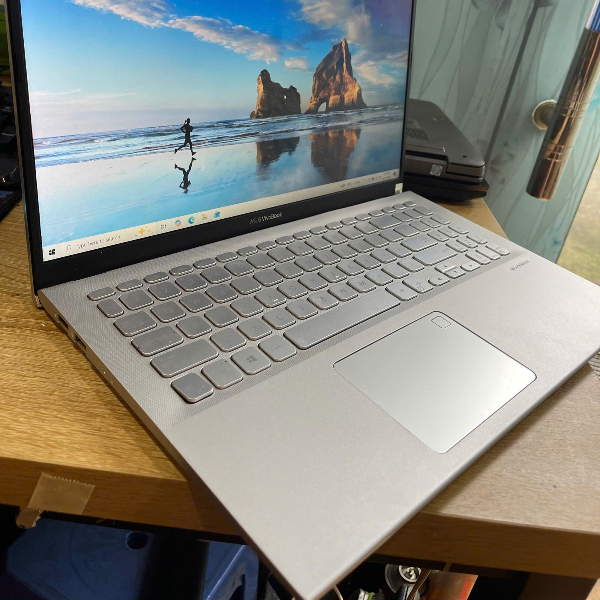 Asus i7 8th Ram 8GB 512GB SSD Card NVIDIA MX250 Màn 15.6inch FHD-duoc-ban-tai-Vi Tính Kim Trân