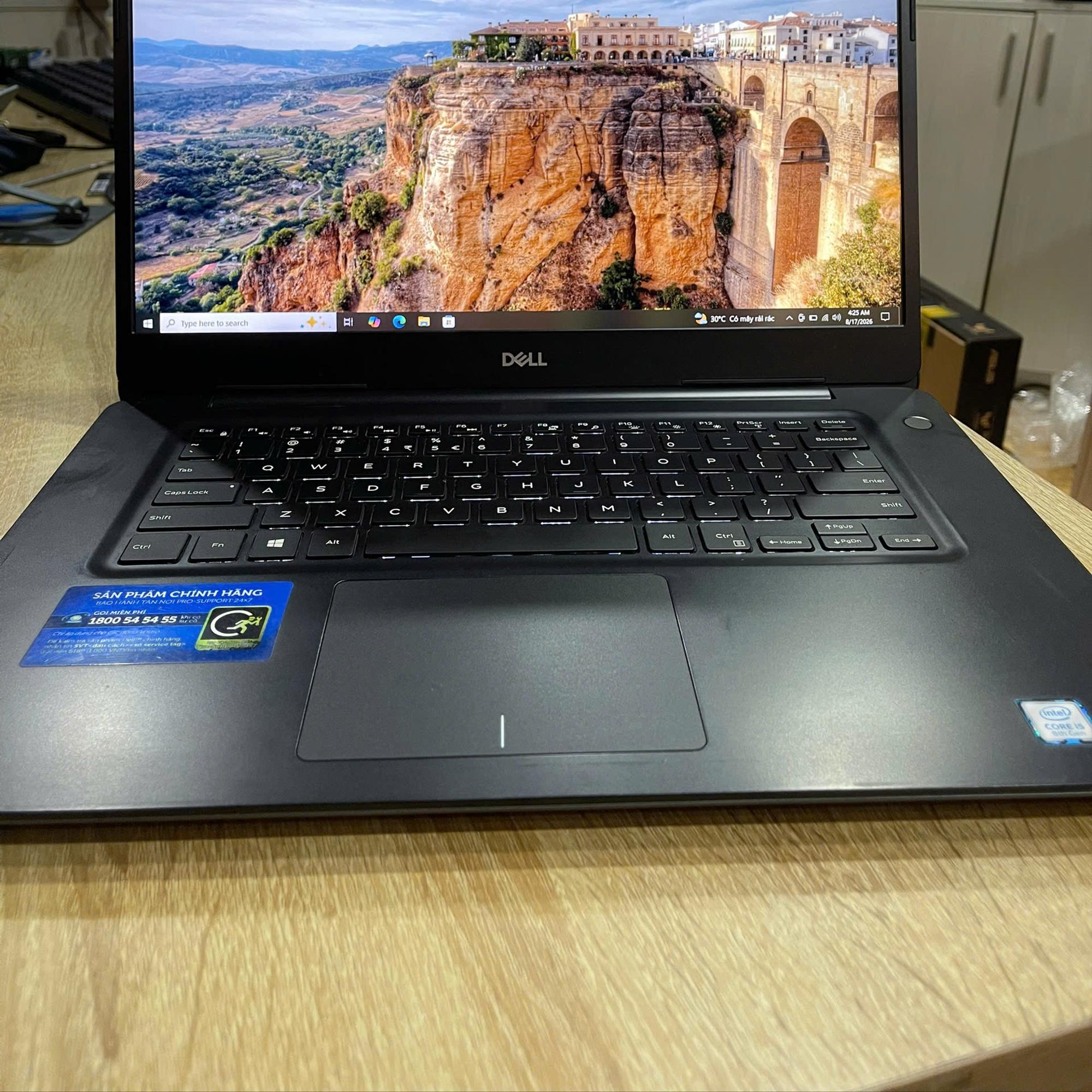 Dell i5 8th Ram 8GB 128GB SSD Màn 15.6inch FHD-duoc-ban-tai-Vi Tính Kim Trân