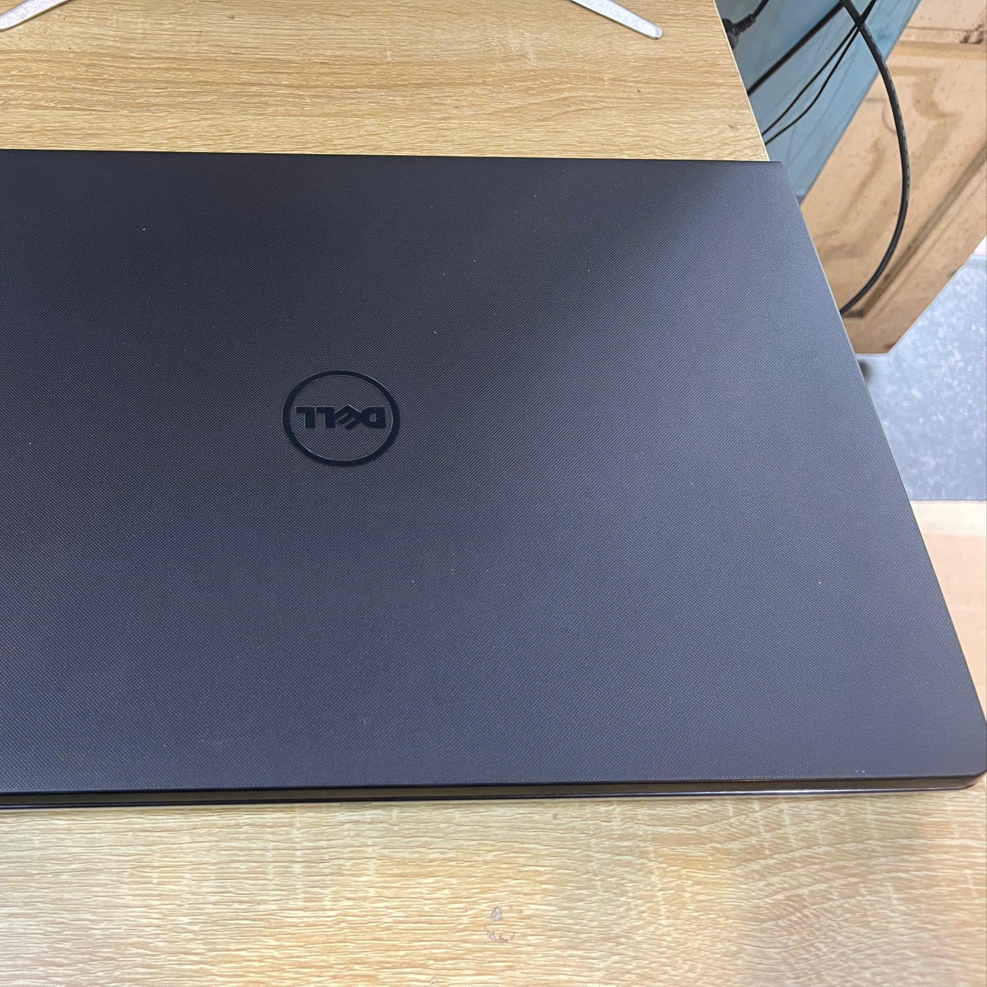 Dell i5 7th Ram 8GB 128GB SSD Card rời AMD R5 M430 Màn 15.6inch-duoc-ban-tai-Vi Tính Kim Trân