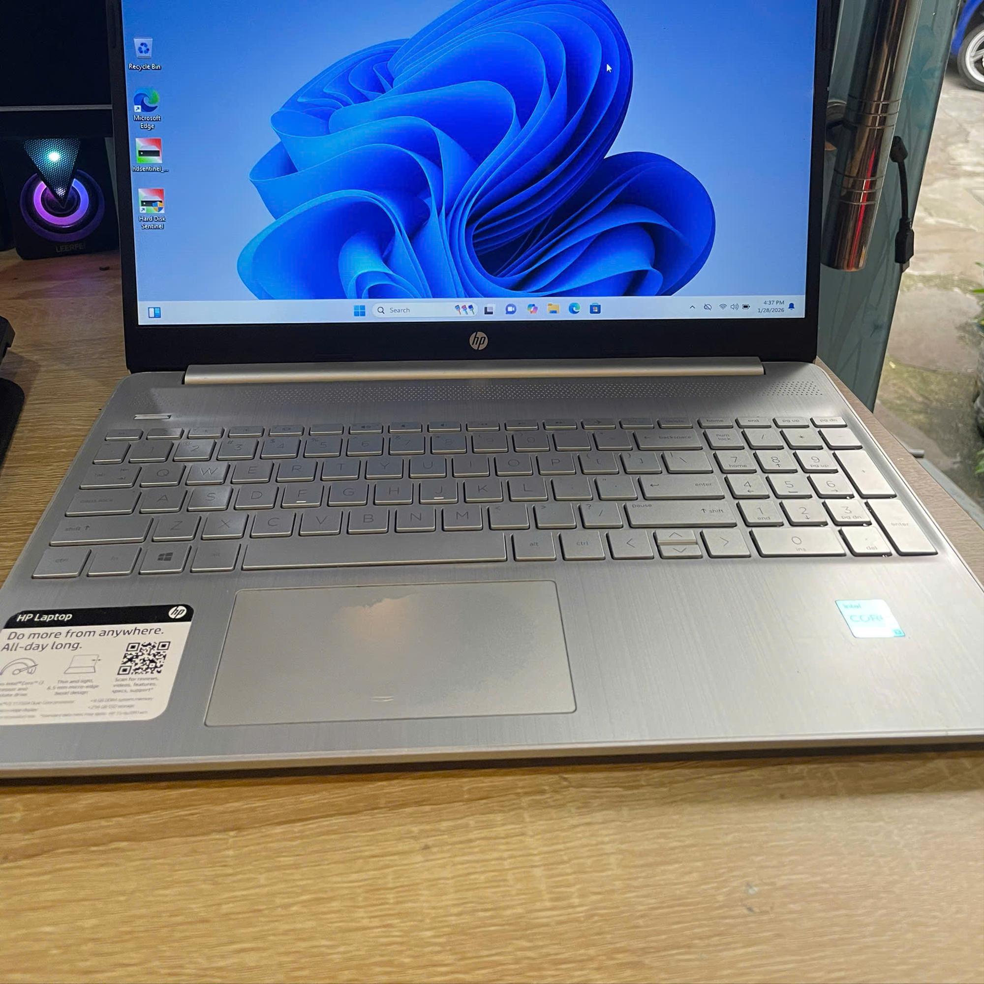 HP i3 11th Ram 8GB 256GB SSD Màn hình 15.6inch-duoc-ban-tai-Vi Tính Kim Trân
