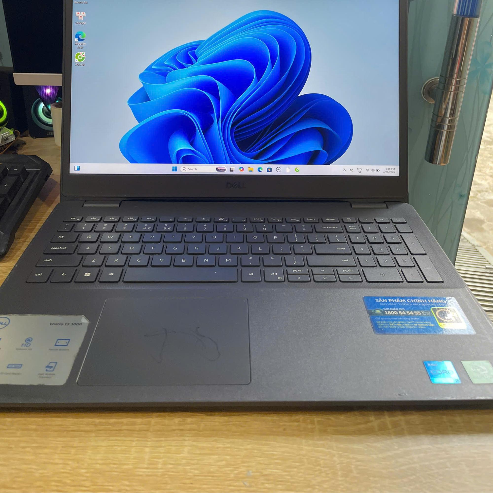 Dell i5 11th Ram 8GB 256GB SSD Card rời MX330 Màn 15.6inch FHD -duoc-ban-tai-Vi Tính Kim Trân