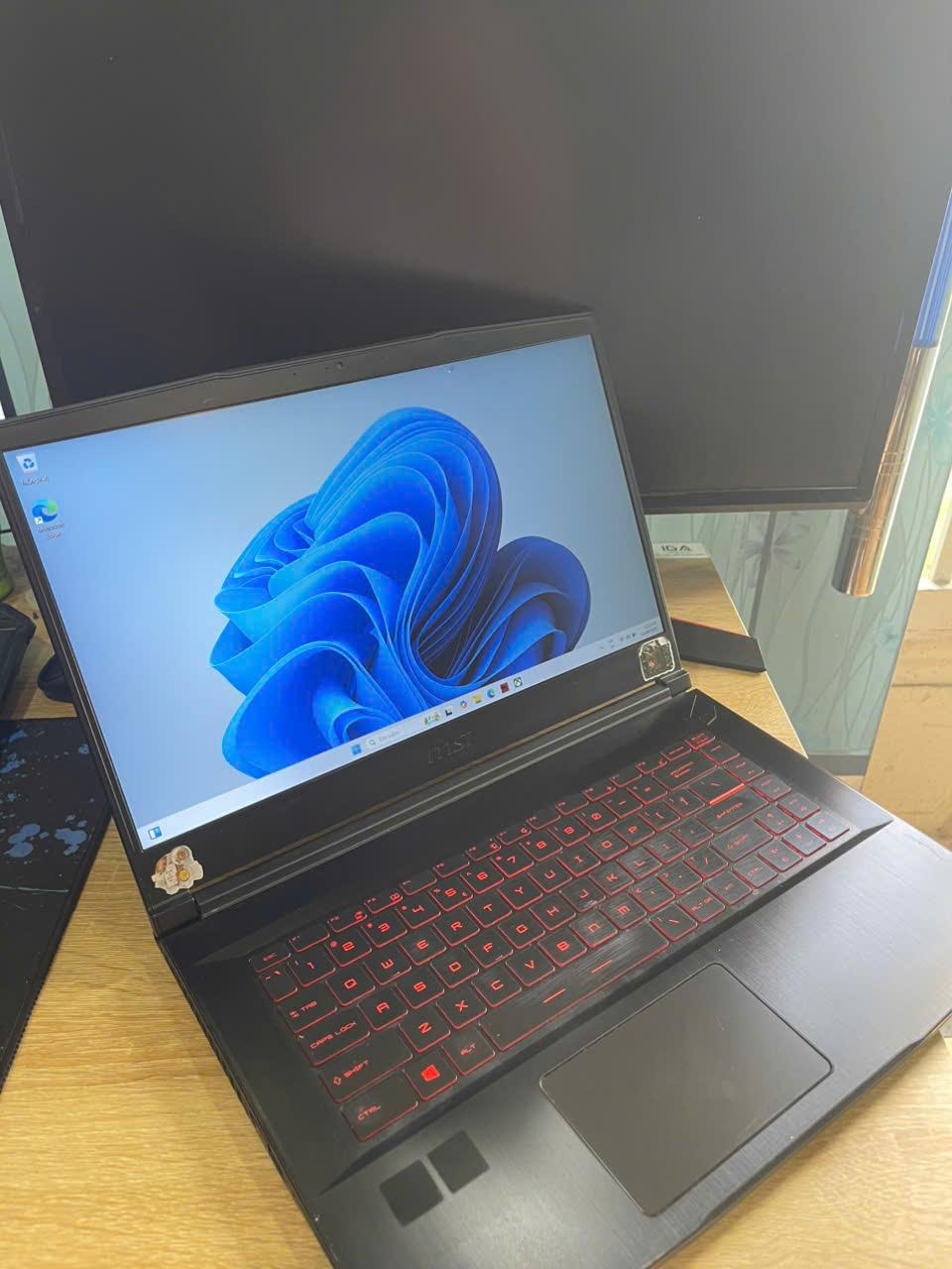 MSI Gaming i5 9th Ram 16GB 256GB SSD Card GTX 1650 Màn 15.6inch FHD-duoc-ban-tai-Vi Tính Kim Trân