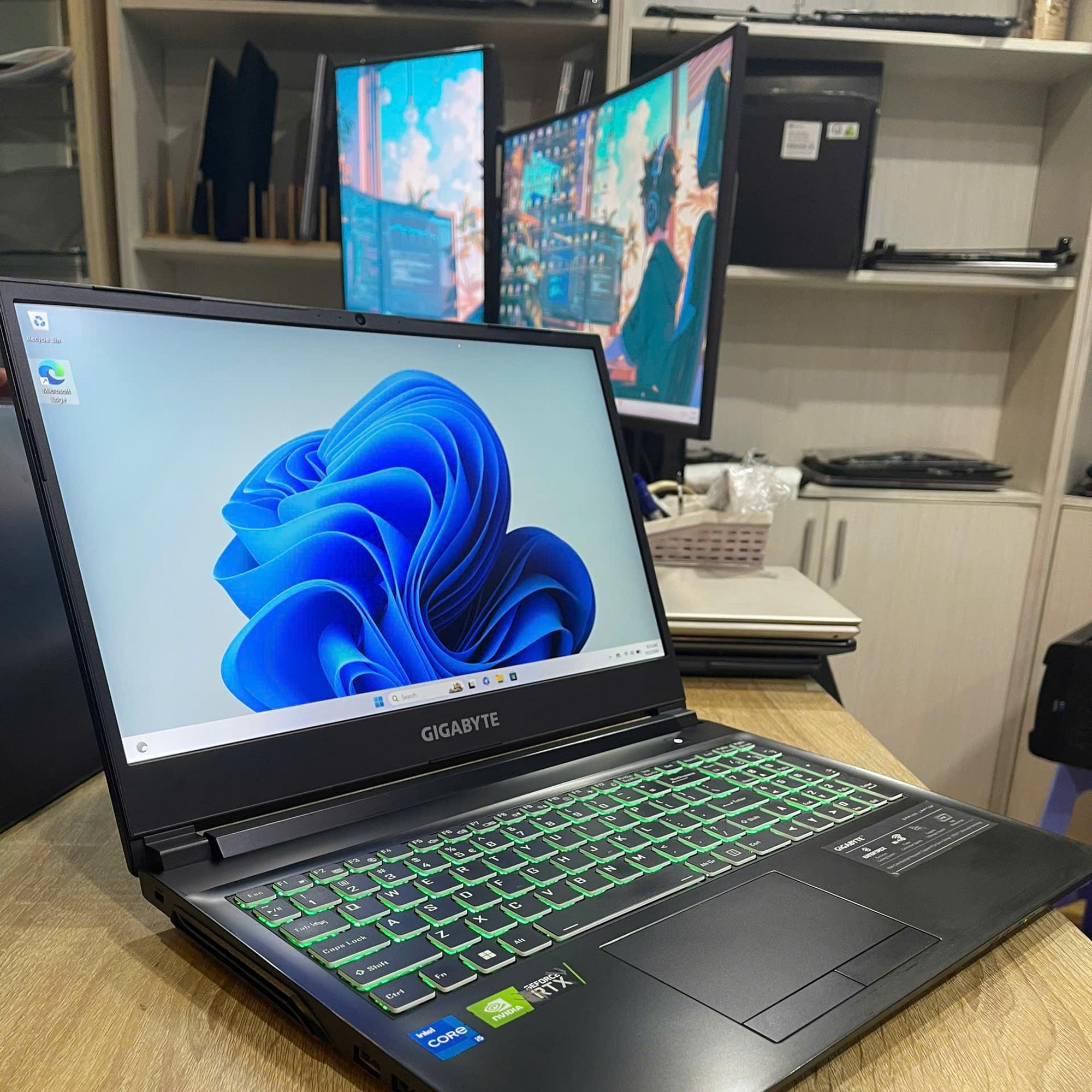 Gigabyte i5 11th Ram 16GB 512GB NVMe Card RTX 3050 Màn 15.6inch FHD 144Hz-duoc-ban-tai-Vi Tính Kim Trân