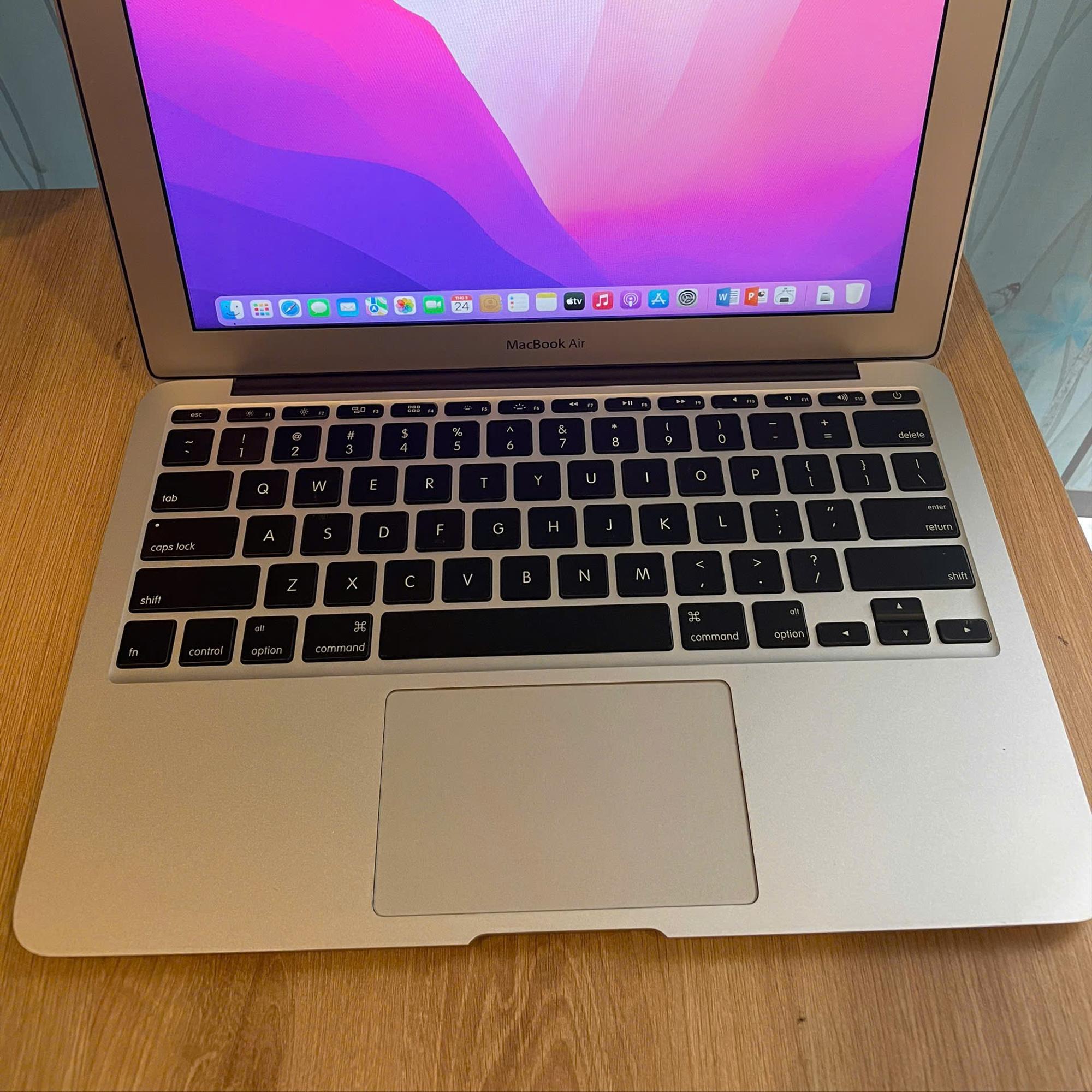 Macbook Air 2015 ( 11inch )-duoc-ban-tai-Vi Tính Kim Trân
