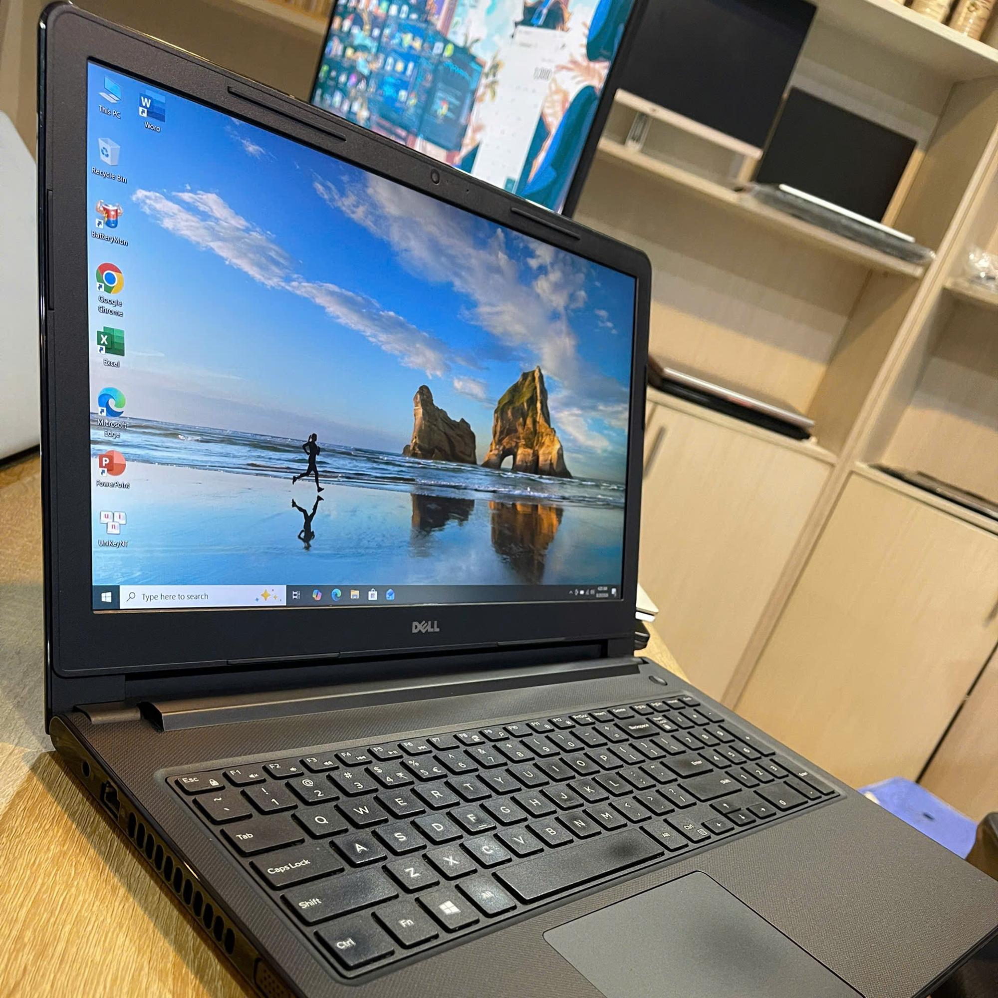 Dell i7 8th Ram 8GB 256GB SSD Card AMD Radeon 520 Màn 15.6inch FHD IPS-duoc-ban-tai-Vi Tính Kim Trân