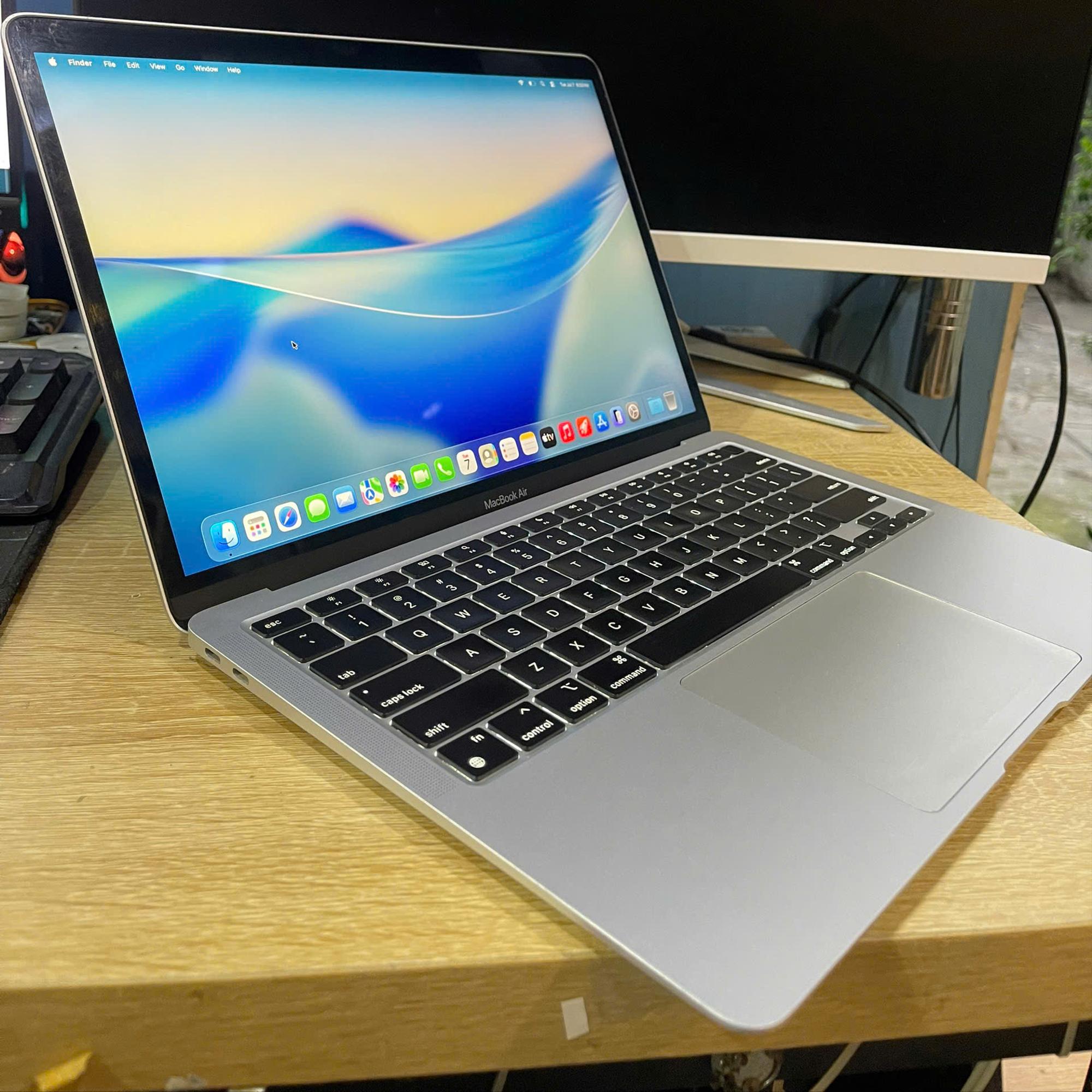 MacBook Air M1 2020 Ram 8GB 256GB SSD Màn 13.3inch Retina 2.5k Pin 84%-duoc-ban-tai-Vi Tính Kim Trân