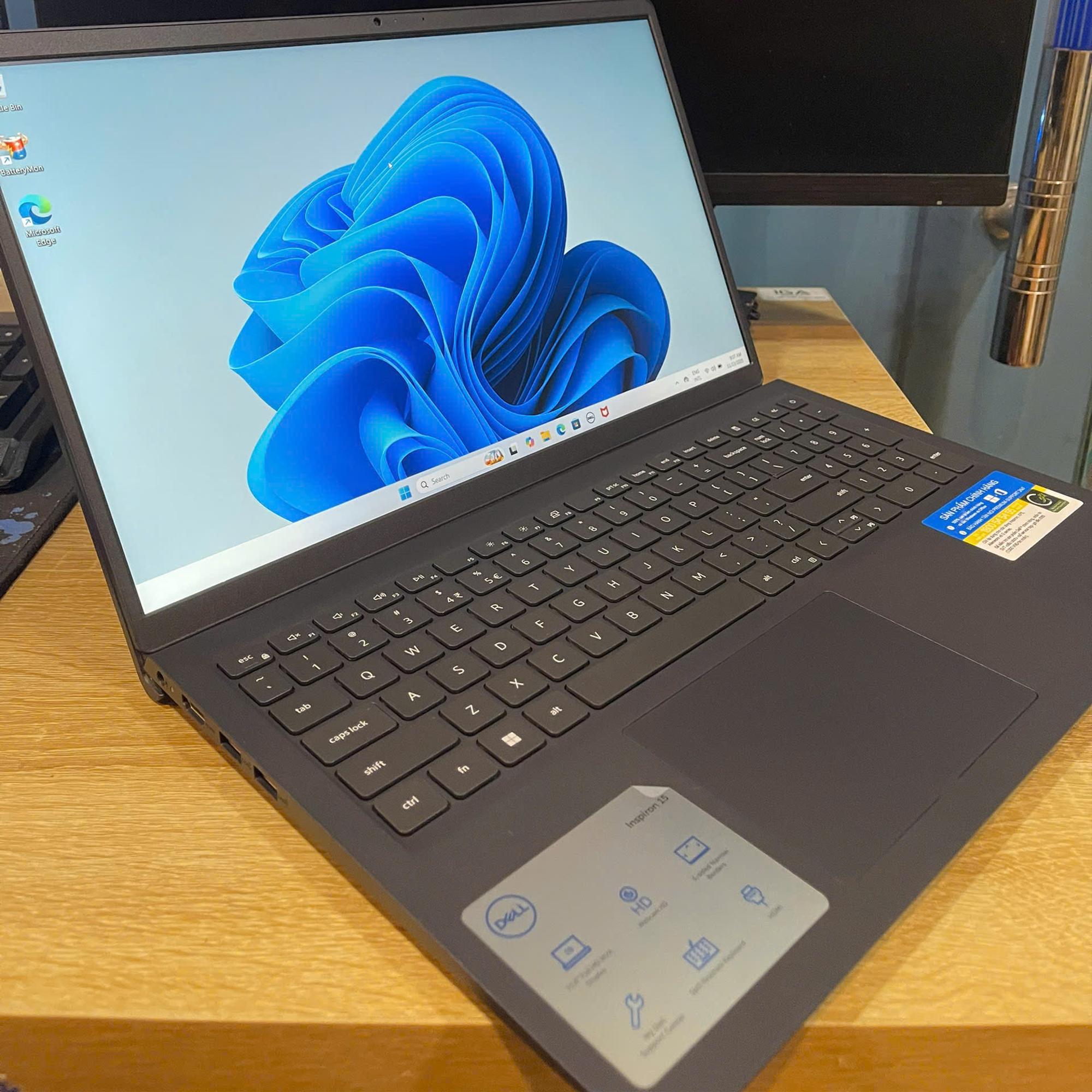 Dell i7 12th Ram 8GB 512GB SSD Màn hình 15.6inch FHD 144hz-duoc-ban-tai-Vi Tính Kim Trân