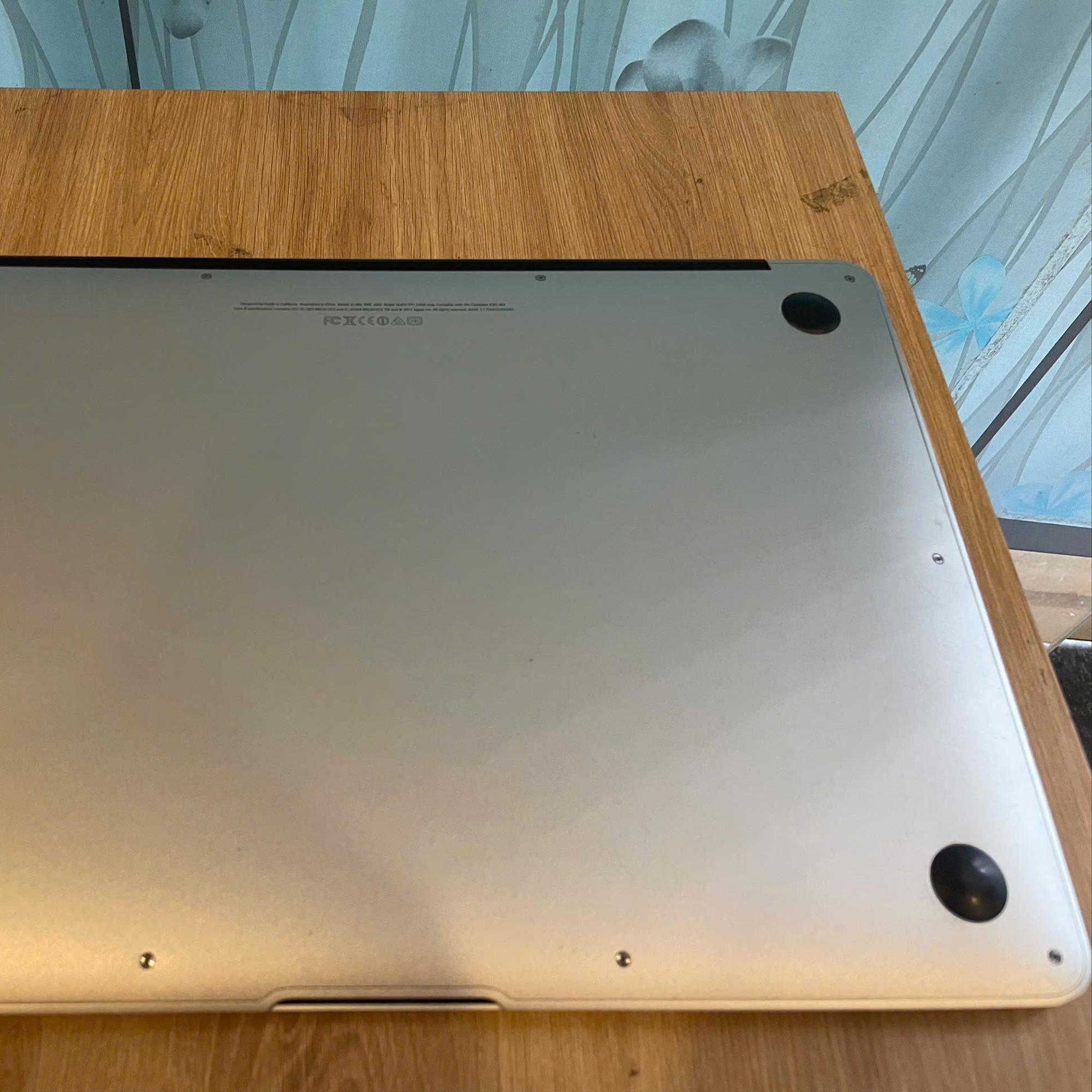 Macbook Air 2014-duoc-ban-tai-Vi Tính Kim Trân