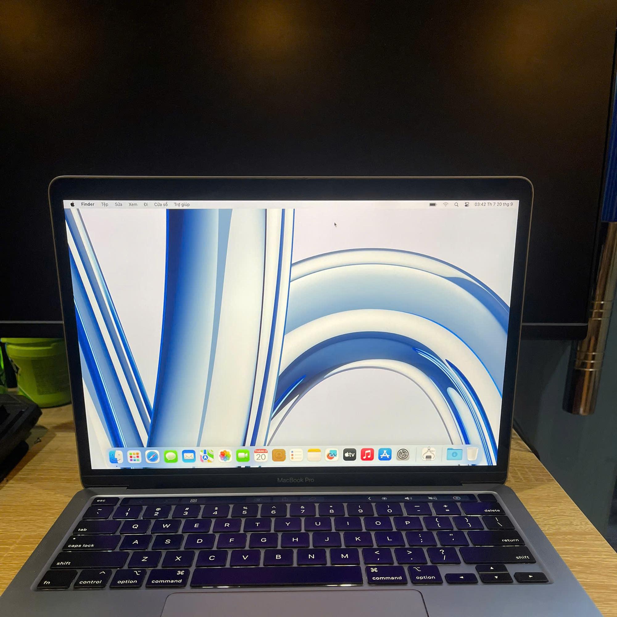 MacBook Pro 2020 Core i5 RAM 8GB 256GB SSD Màn 13inch Retina-duoc-ban-tai-Vi Tính Kim Trân