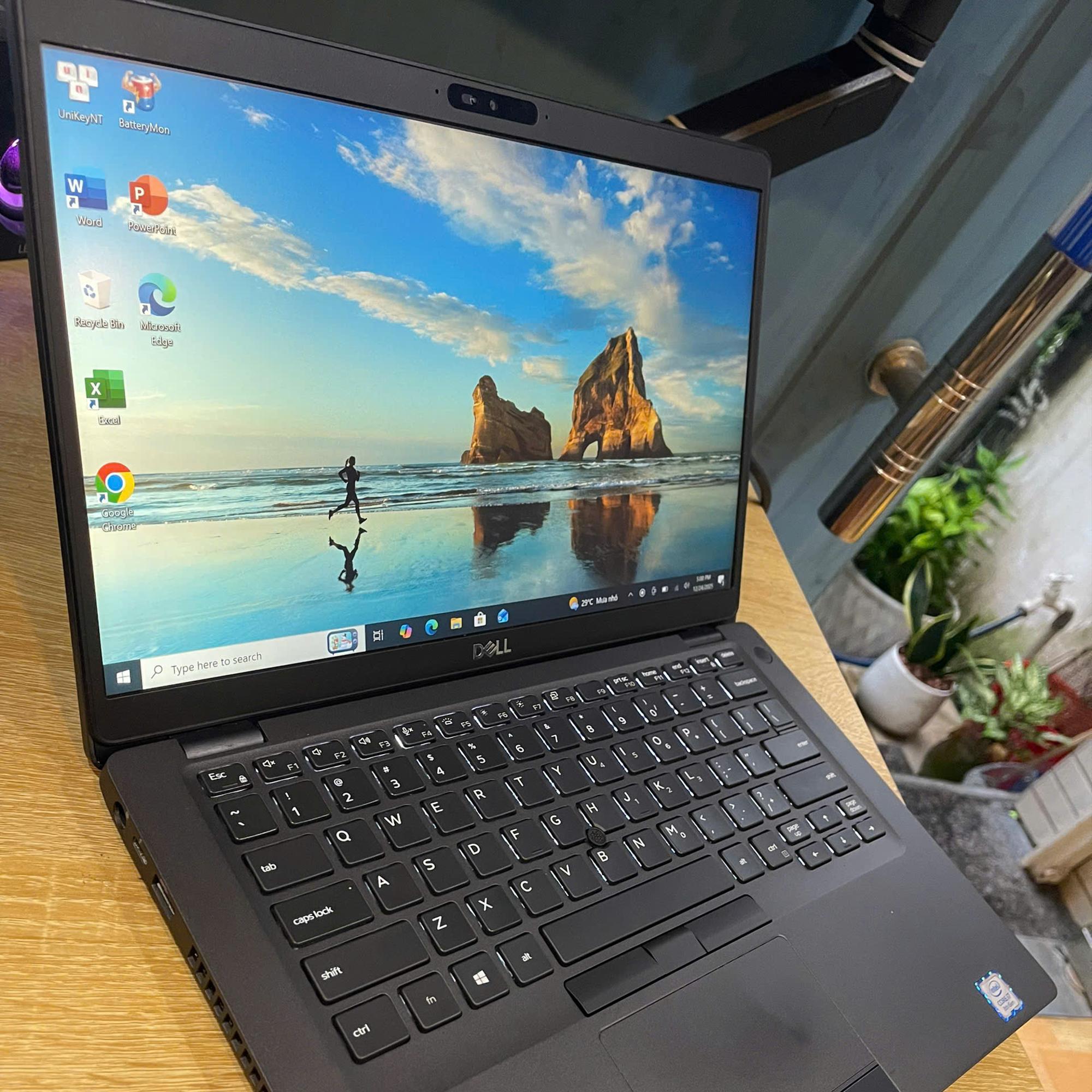 Dell i7 8th 8GB/256GB Màn 14inch FHD-duoc-ban-tai-Vi Tính Kim Trân