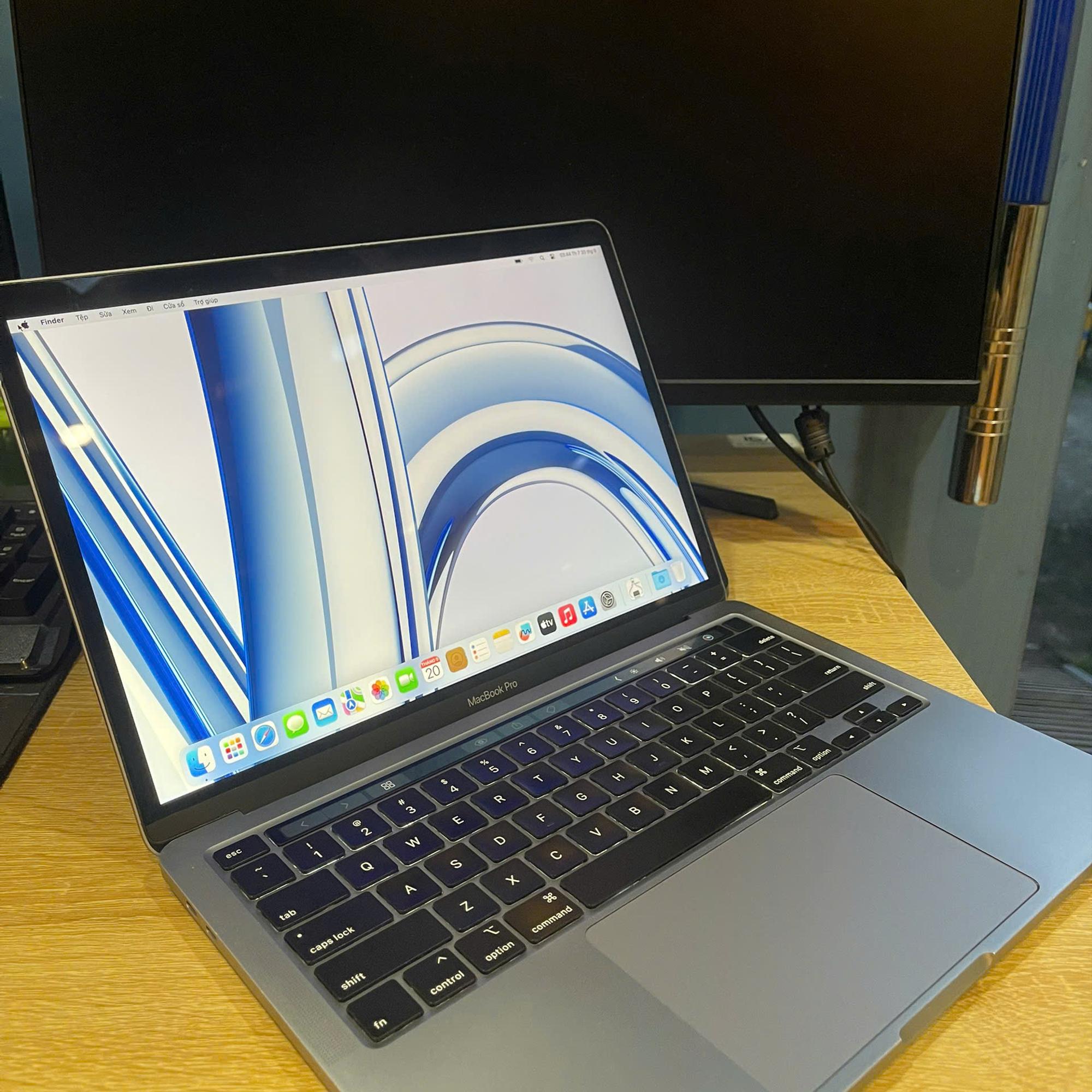 MacBook Pro 2020 Core i5 RAM 8GB 256GB SSD Màn 13inch Retina-duoc-ban-tai-Vi Tính Kim Trân