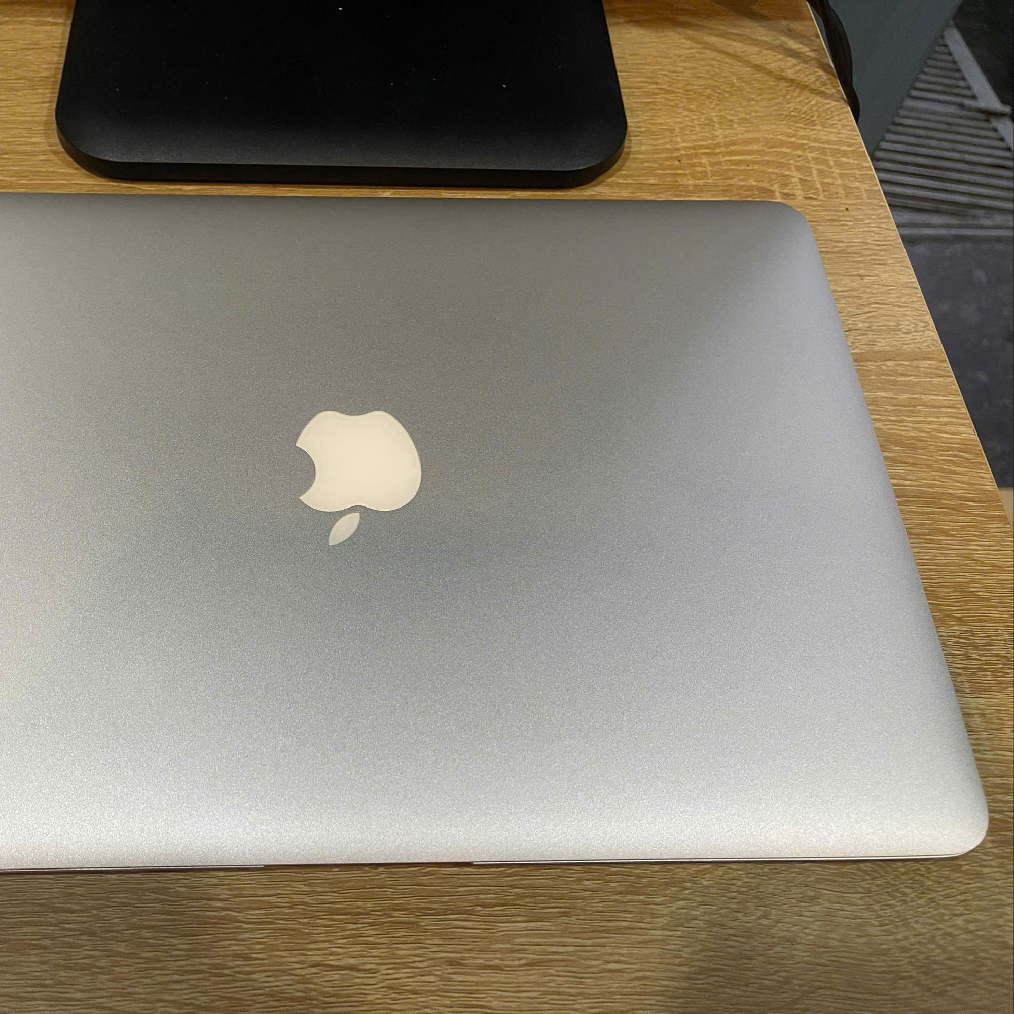 MacBook Air 2015 i5 Ram 4gb 13 inch-duoc-ban-tai-Vi Tính Kim Trân