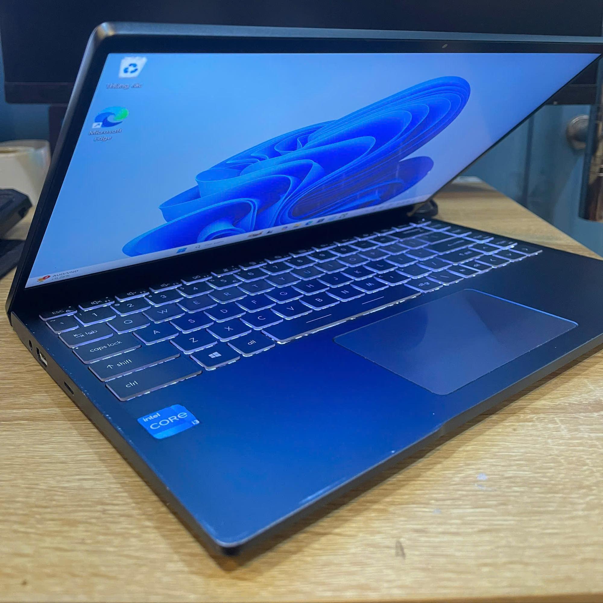 MSI i3 11th ram 8GB 256GB SSD Màn 14inch FHD IPS-duoc-ban-tai-Vi Tính Kim Trân