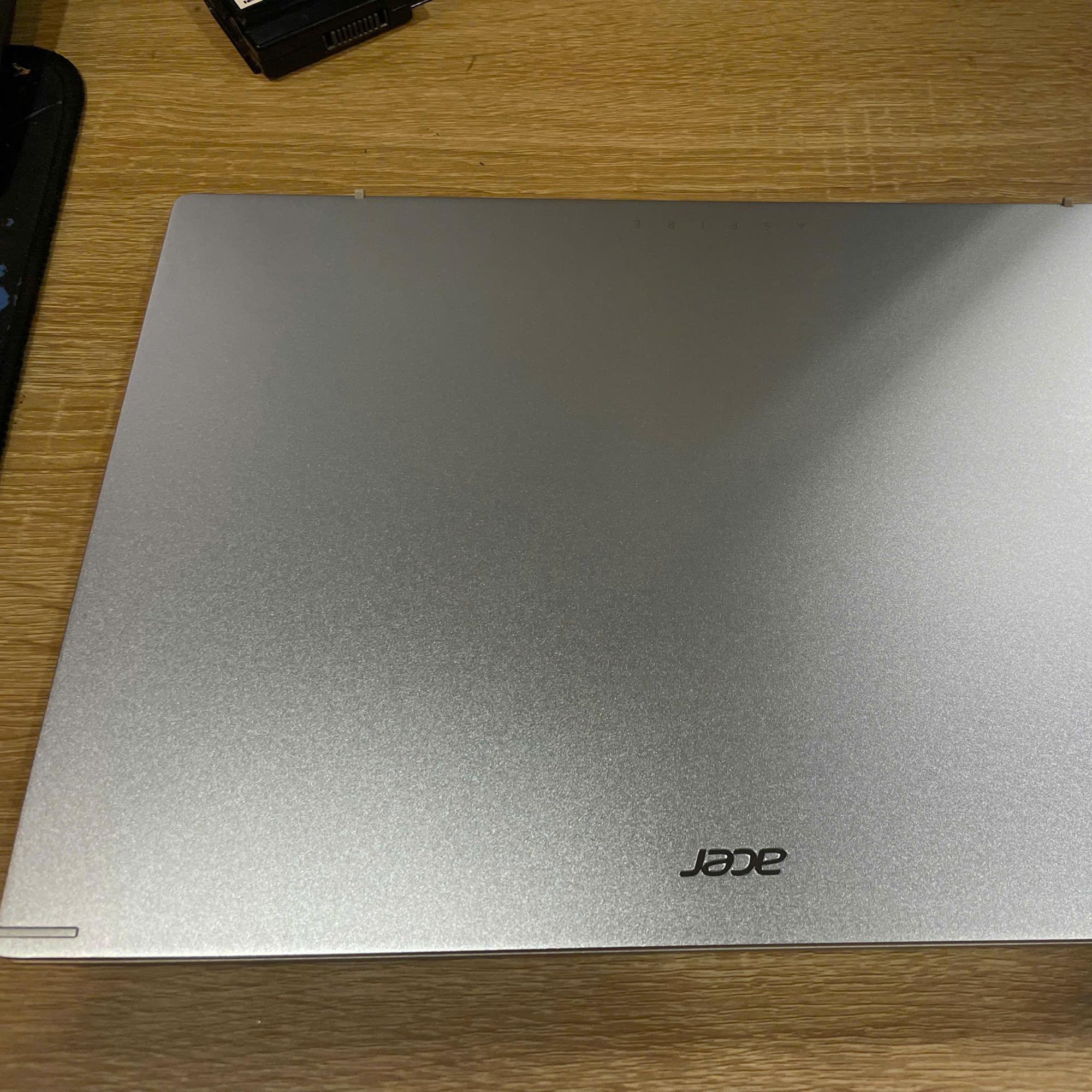 Acer Ryzen 5 7520U Ram 8GB 512GB SSD Màn 14inch FHD Zin tem hãng pin 95%  -duoc-ban-tai-Vi Tính Kim Trân
