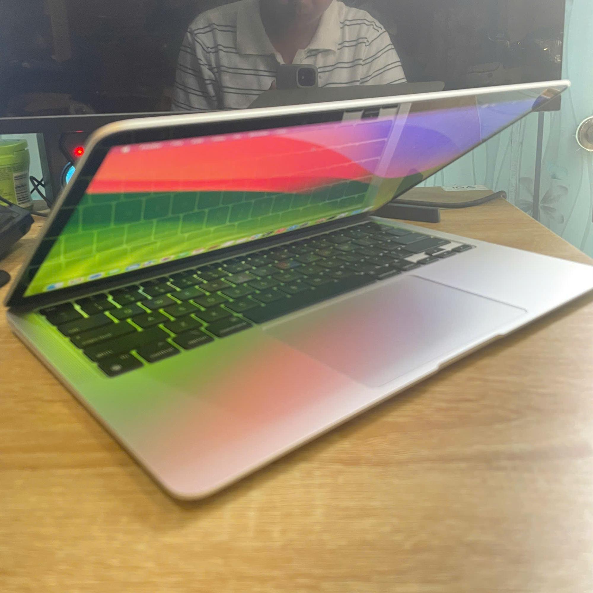 MacBook Air M1 2020 Ram 8GB 256GB SSD Màn 13.3inch Retina PIN 85%-duoc-ban-tai-Vi Tính Kim Trân