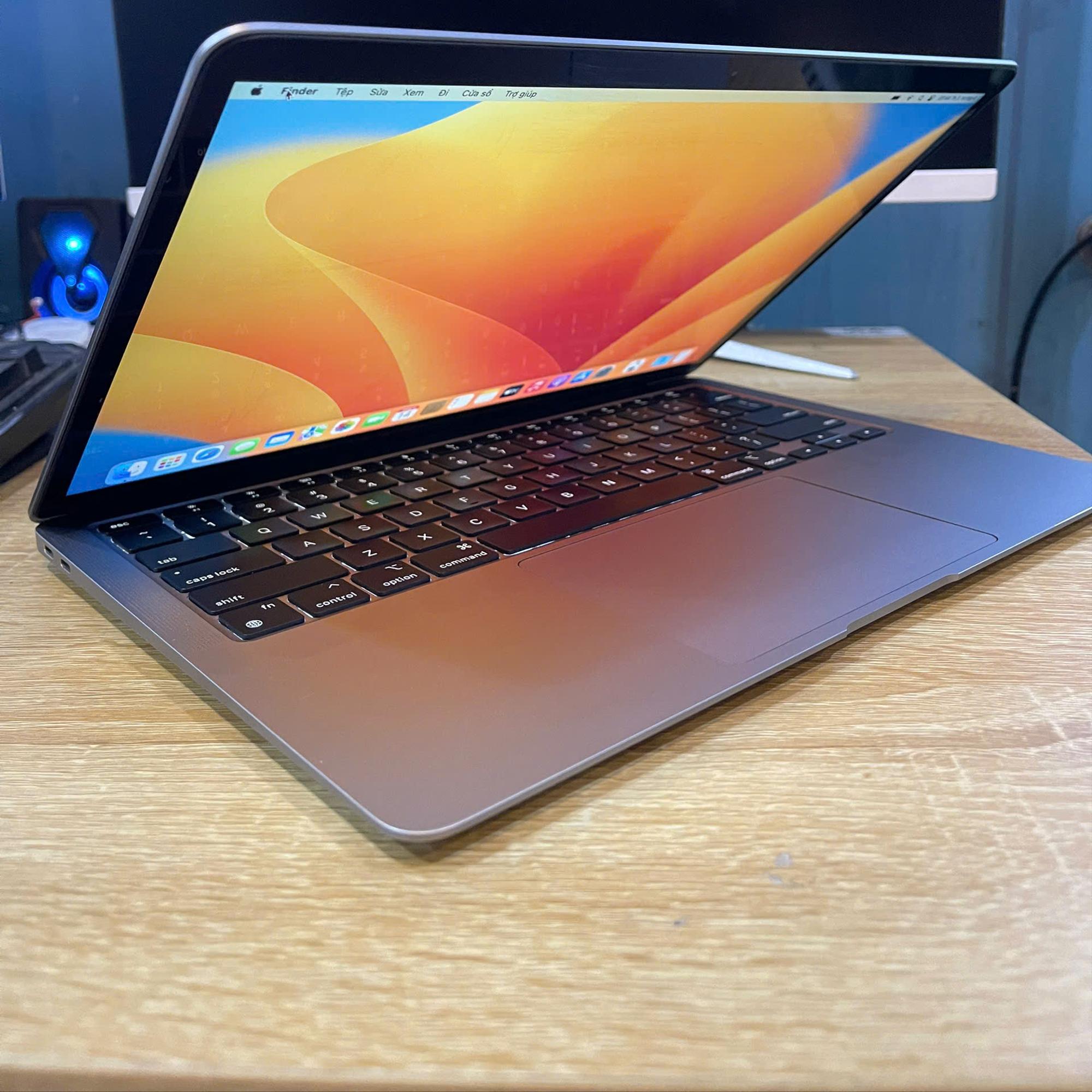 MacBook Air M1 2020 Ram 8GB 256GB SSD Màn 13.3inch Retina 2.5k Pin 87%-duoc-ban-tai-Vi Tính Kim Trân