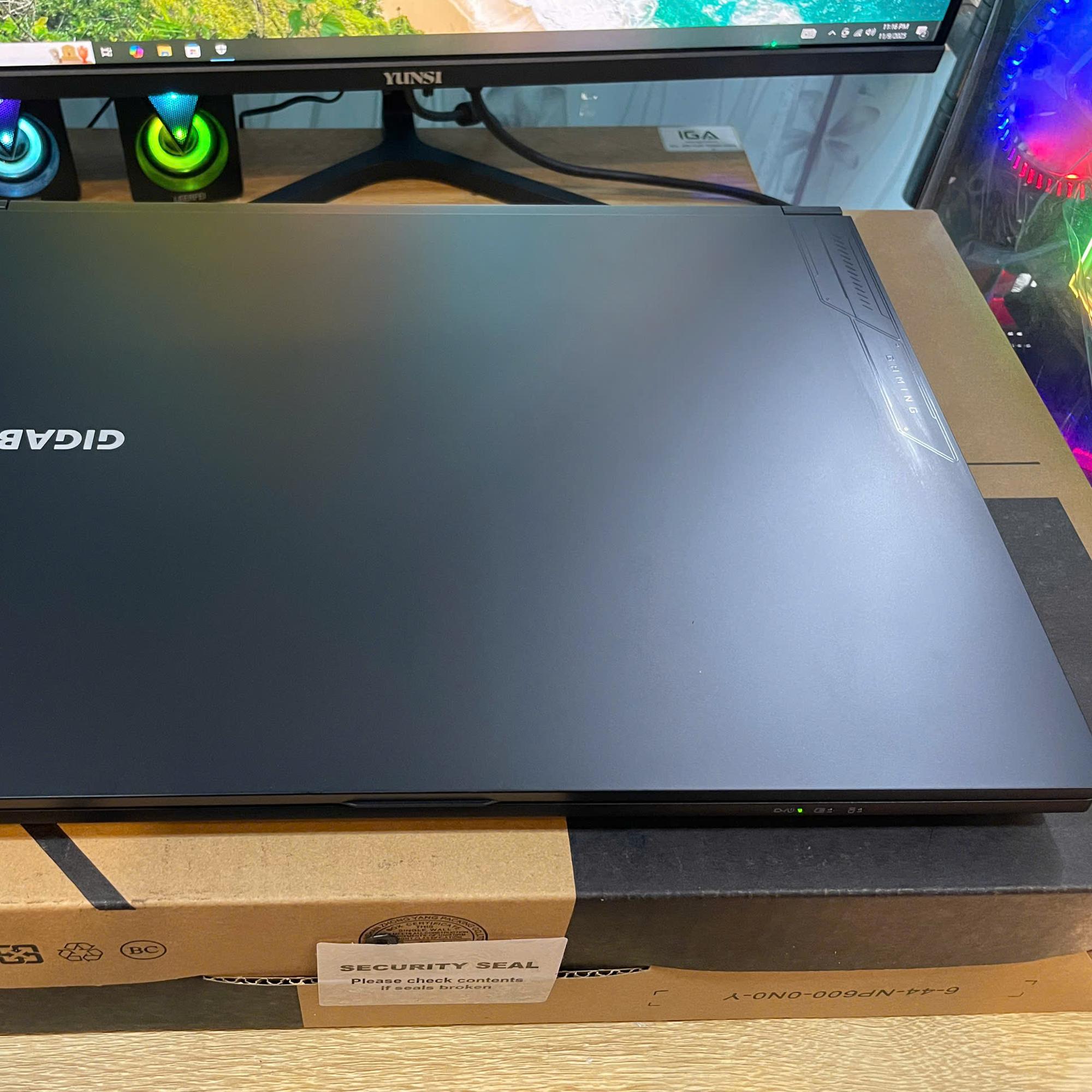 Gigabyte i7 13620H 16GB/512GB SSD Card RTX 4050 Màn 16inch 165hz. Máy siêu lướt Còn BH TGDĐ tới 19/10/2027-duoc-ban-tai-Vi Tính Kim Trân