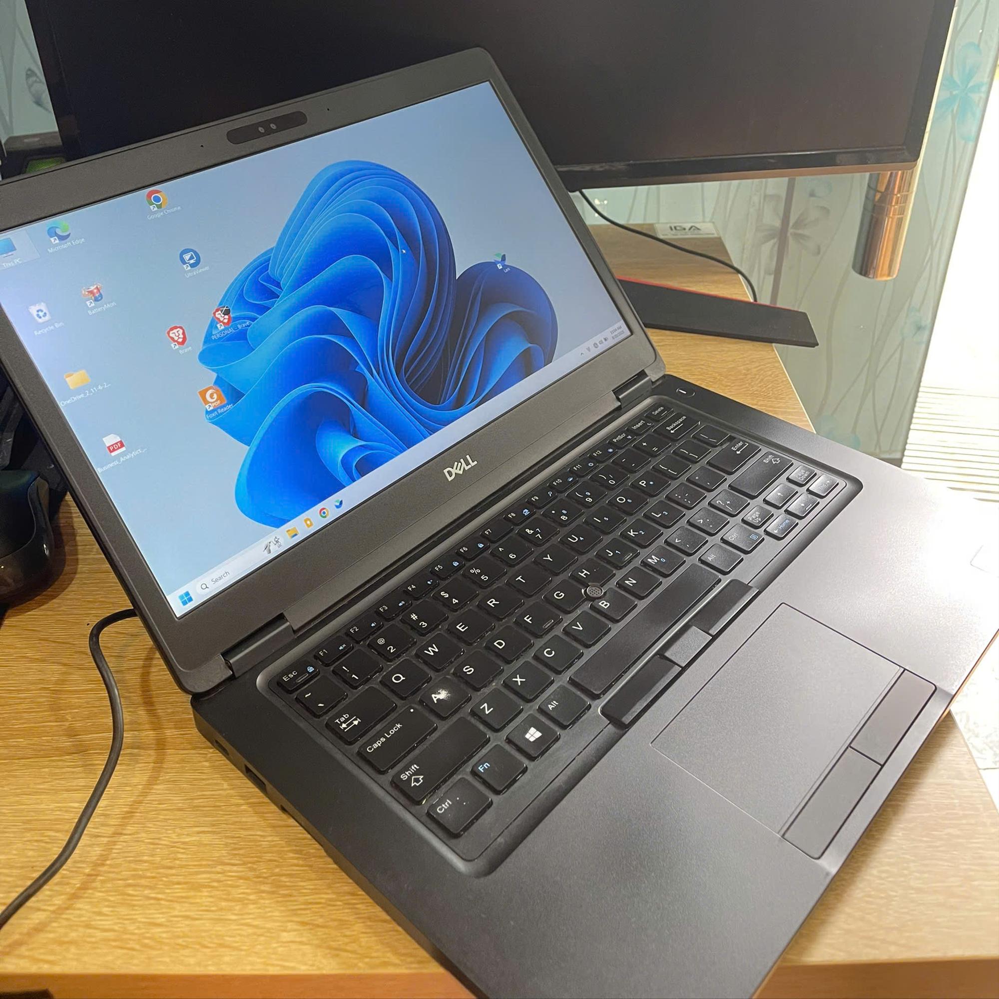 DELL i7 8th Ram 16GB 256GB SSD Màn 14inch FHD-duoc-ban-tai-Vi Tính Kim Trân
