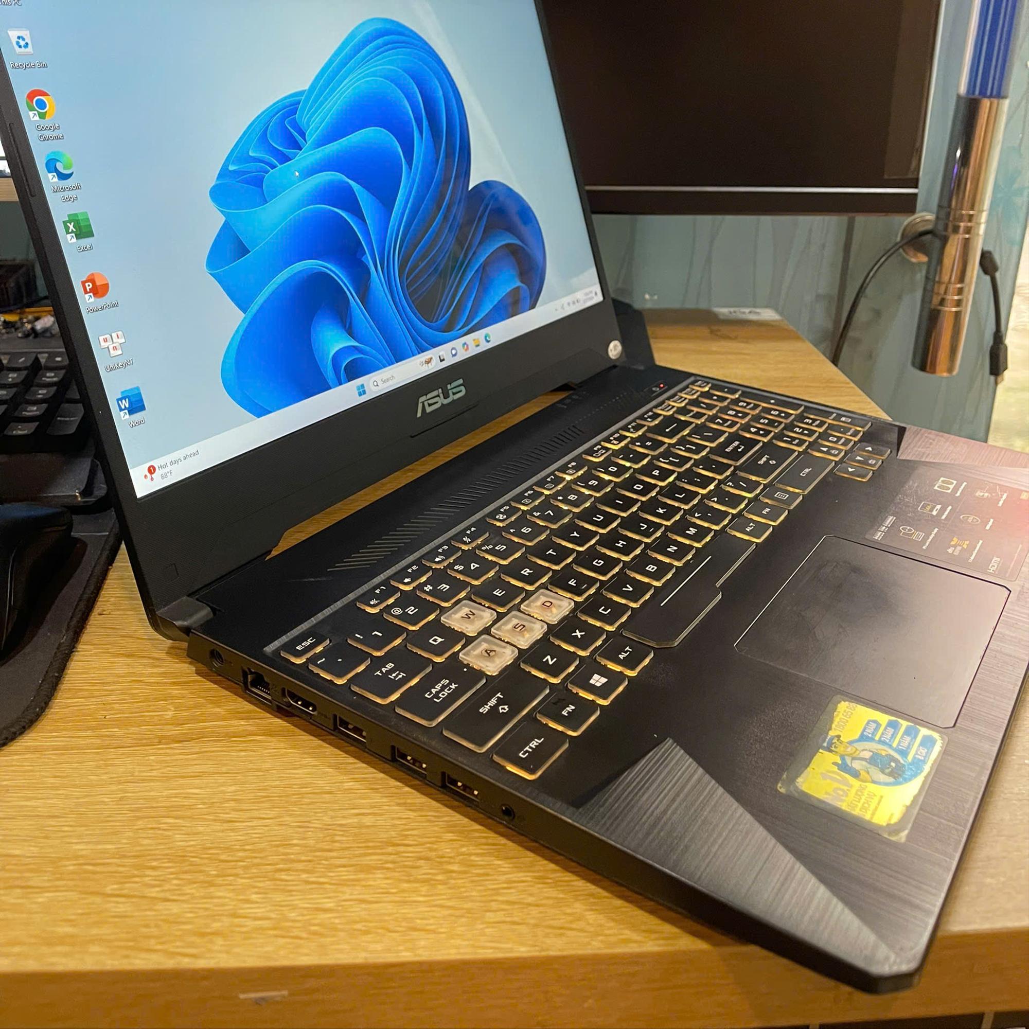Asus Tuf Ryzen 7 3750H Ram 8GB 512GB SSD CARD GTX 1650 Màn 15.6inch 144hz Ngoại hình 98%-duoc-ban-tai-Vi Tính Kim Trân