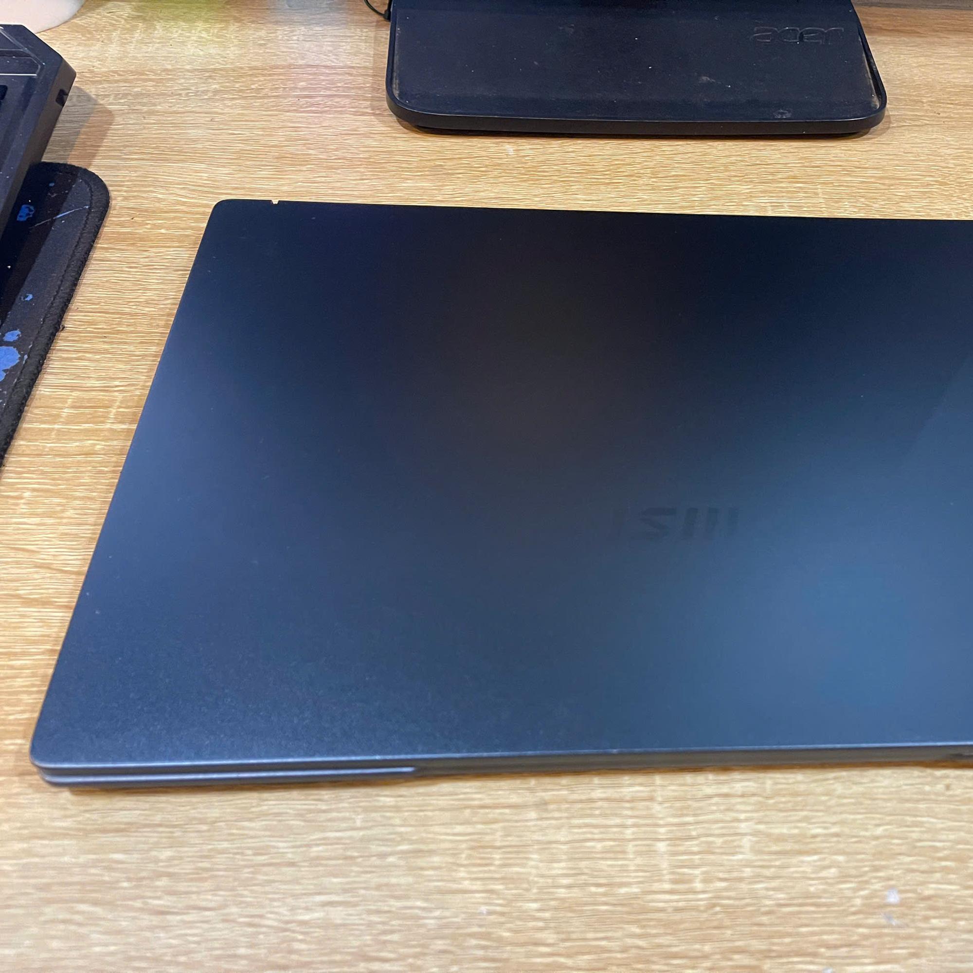 MSI i3 11th ram 8GB 256GB SSD Màn 14inch FHD IPS-duoc-ban-tai-Vi Tính Kim Trân