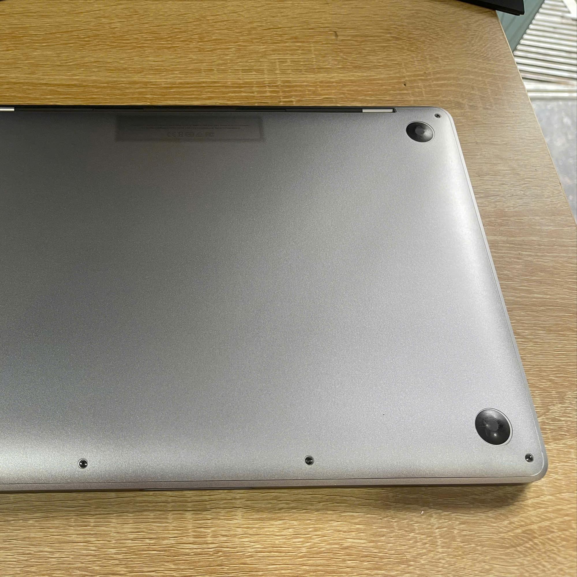 MacBook Pro 2017 Máy Đẹp Core i5 Ram 8GB 256GB SSD 13inch Retina-duoc-ban-tai-Vi Tính Kim Trân