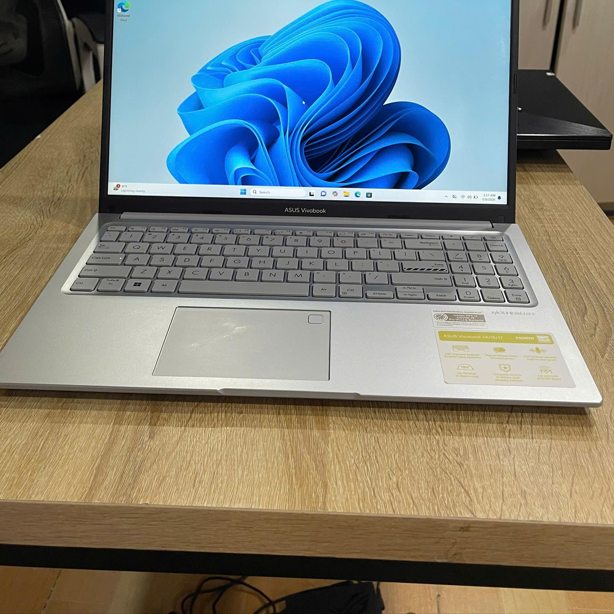 Asus i7 13th Ram 16GB 512GB SSD Màn 15.6inch FHD IPS-duoc-ban-tai-Vi Tính Kim Trân