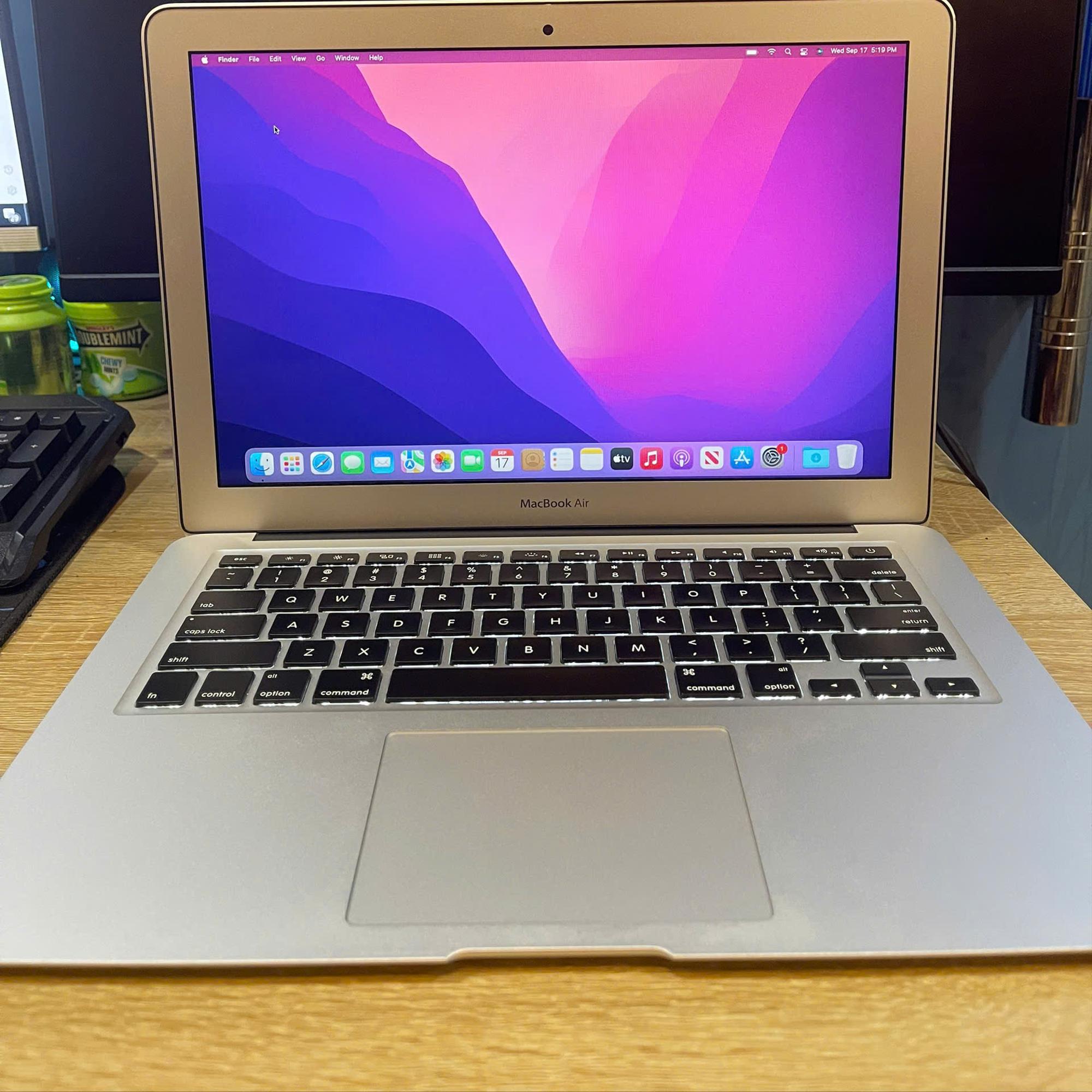 MacBook Air 2015 i5 Ram 4gb 13 inch-duoc-ban-tai-Vi Tính Kim Trân