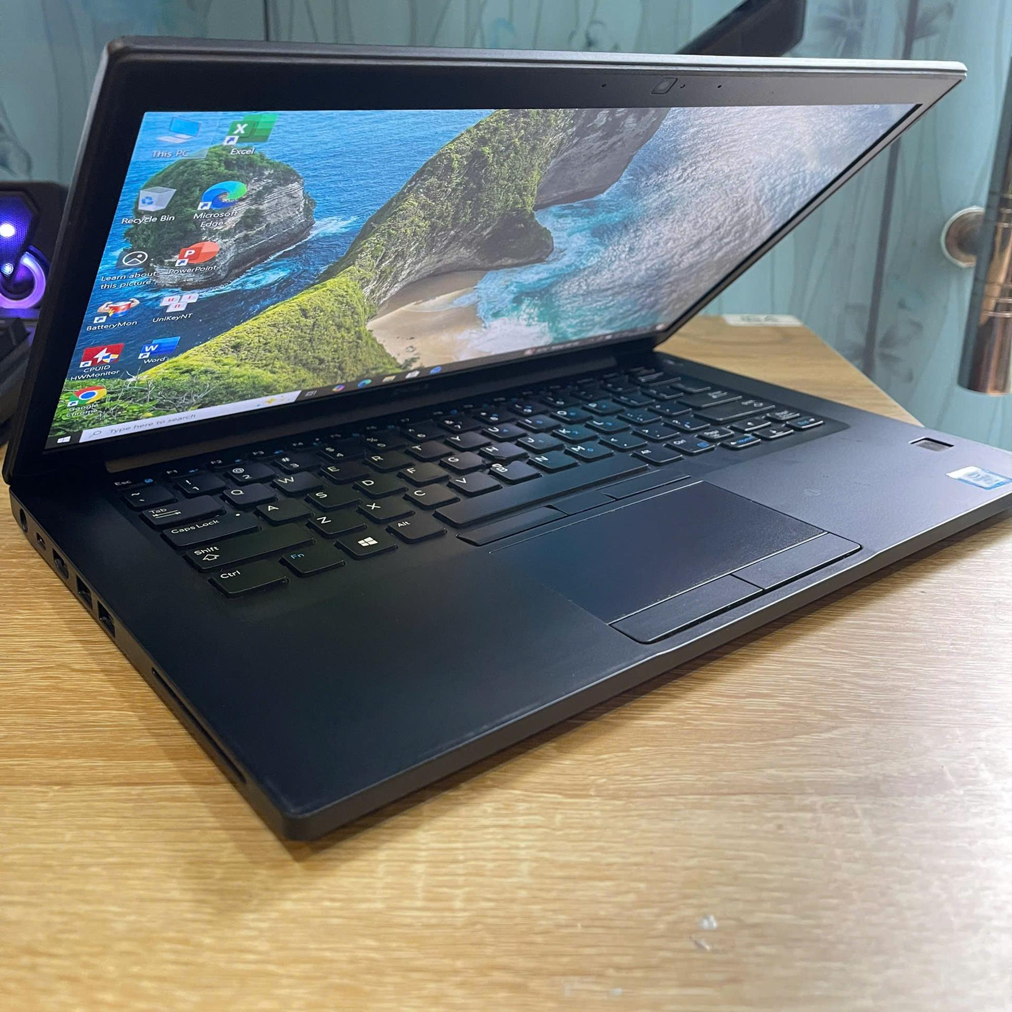 Dell i7 8th Ram 8GB 256GB SSD Màn 14inch FHD-duoc-ban-tai-Vi Tính Kim Trân