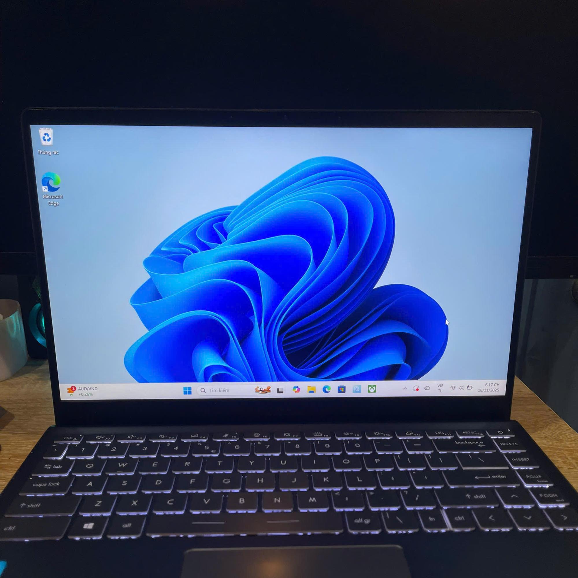 MSI i3 11th ram 8GB 256GB SSD Màn 14inch FHD IPS-duoc-ban-tai-Vi Tính Kim Trân