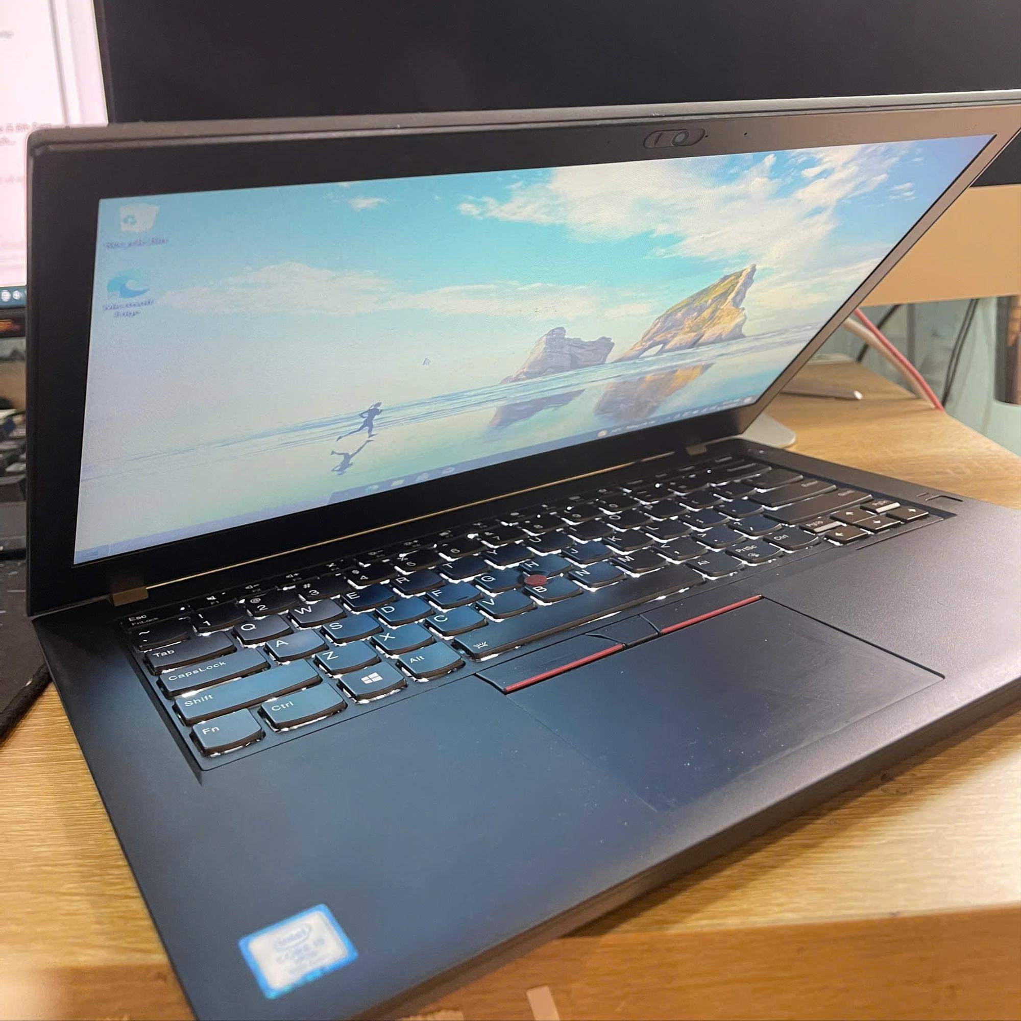Thinkpad i5 8th Ram 8GB 256GB SSD Màn hình 14inch-duoc-ban-tai-Vi Tính Kim Trân