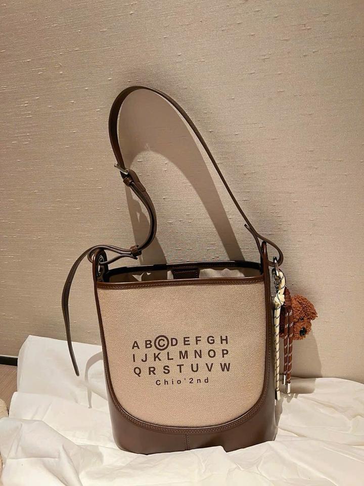 Tote vải charm cún-duoc-ban-tai-Tiger Shop