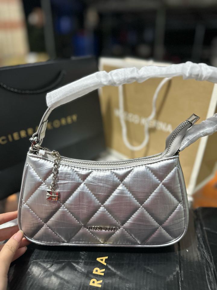 Cierra Bạc dáng kẹp nách -duoc-ban-tai-Tiger Shop