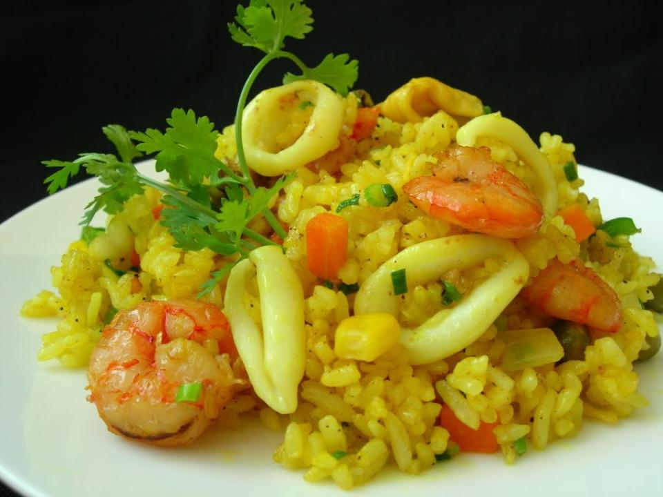 Seafood Rice-duoc-ban-tai-Trương Sa Restaurant