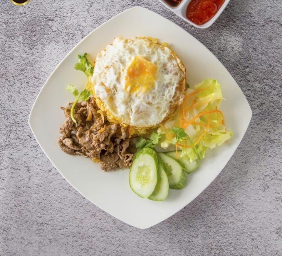 Beff Rice-duoc-ban-tai-Trương Sa Restaurant