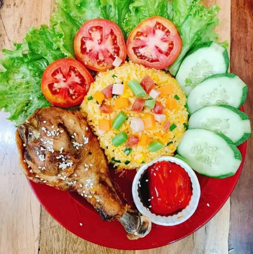 Vegetable fried rice-duoc-ban-tai-Trương Sa Restaurant