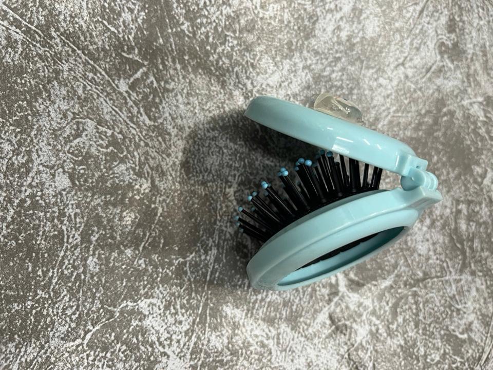 Gương kèm lược đệm gấp gọn-duoc-ban-tai-Shop giày Ốc - Giày Nữ Thời Trang