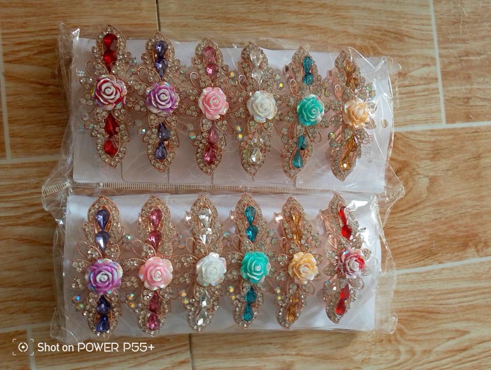 Kẹp đính đá-duoc-ban-tai-Shop giày Ốc - Giày Nữ Thời Trang