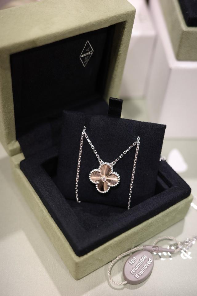 VCA NECKLACE LIMITED 2024 New fullset ( VN 06/01/2024 _ JF544649)-duoc-ban-tai-PML