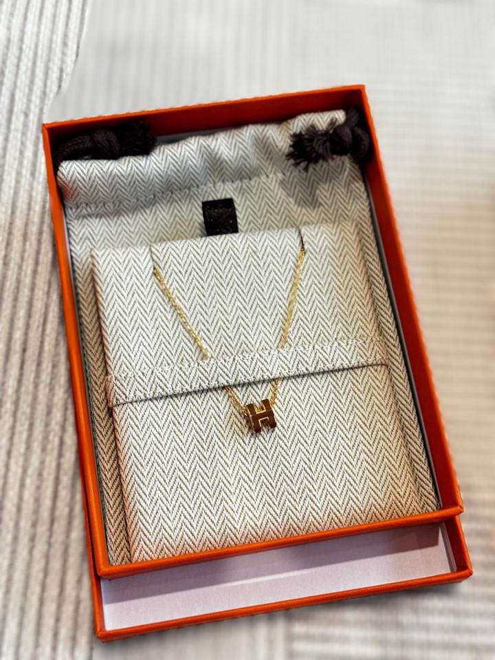 Pop H necklace gold-duoc-ban-tai-PML