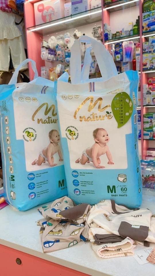 Bỉm momonature m dán-duoc-ban-tai-BỈM HOAN BEE