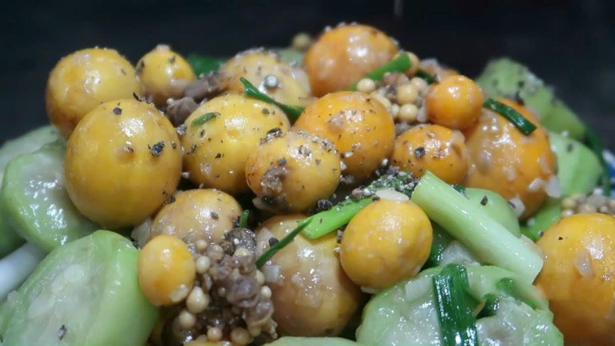 Trứng gà non-duoc-ban-tai-Seagi foods