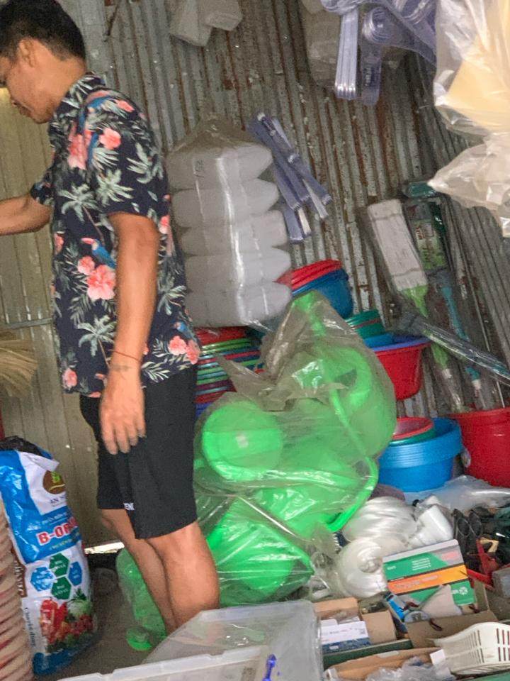 Bình tưới rau -duoc-ban-tai-Cô nở