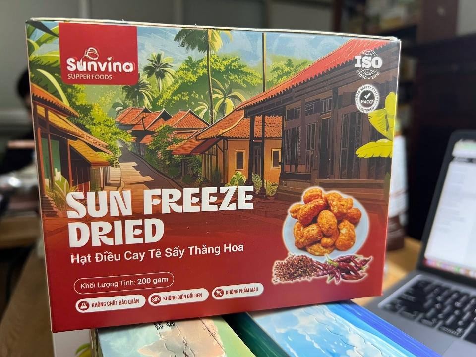 Hạt điều cay tê sấy thăng hoa-duoc-ban-tai-Bếp Cu Minh